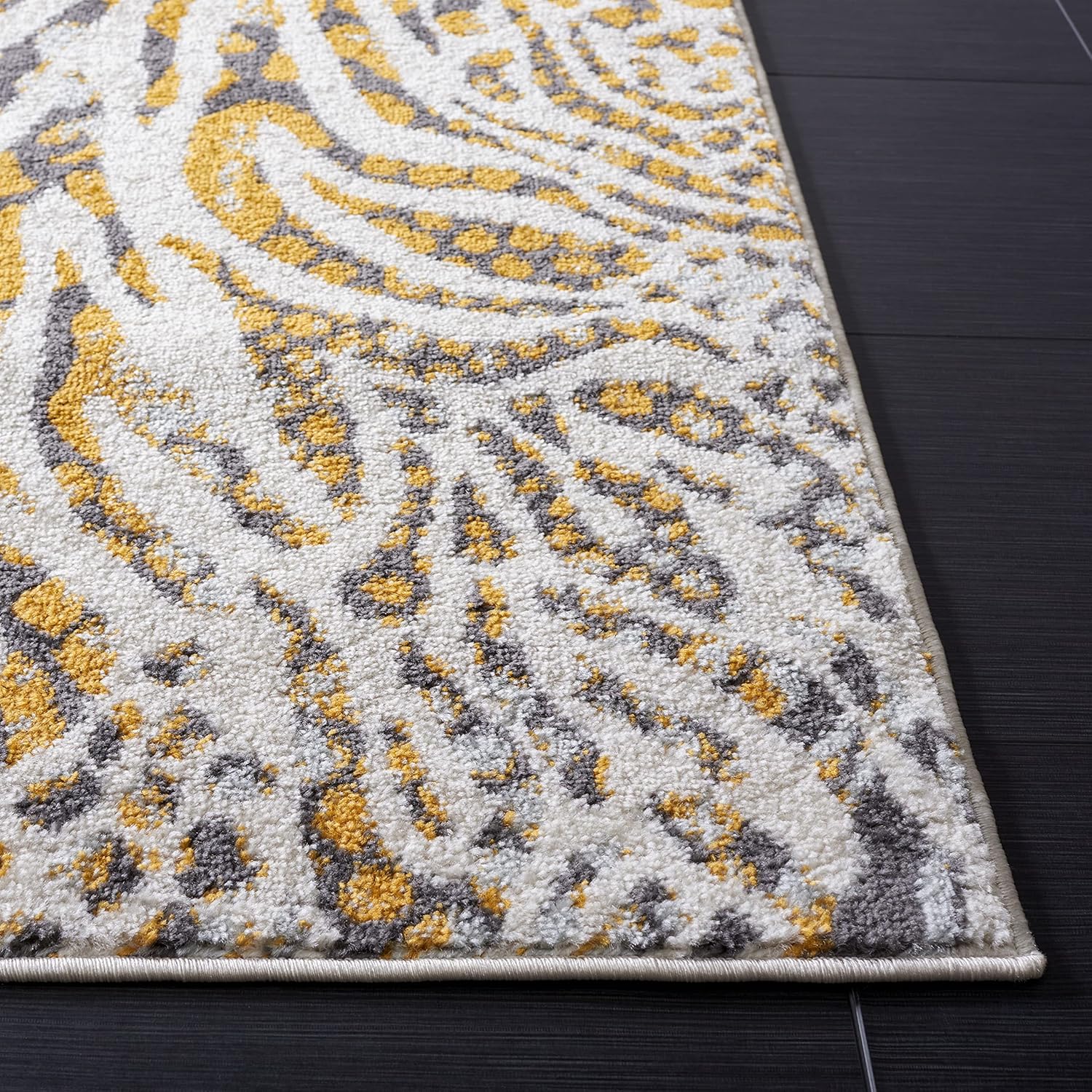 SAFAVIEH Area Rug 8x10 - Amsterdam Collection - Large - Beige & Gold, Modern Design, Non-Shedding & Easy Cleaning, Ideal for Living Room, Bedroom, Office, Dining Space (AMS187D)