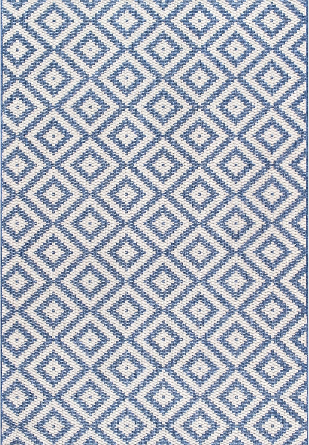 Beige Geometric Diamond Trellis 5'3" x 7'6" Synthetic Area Rug