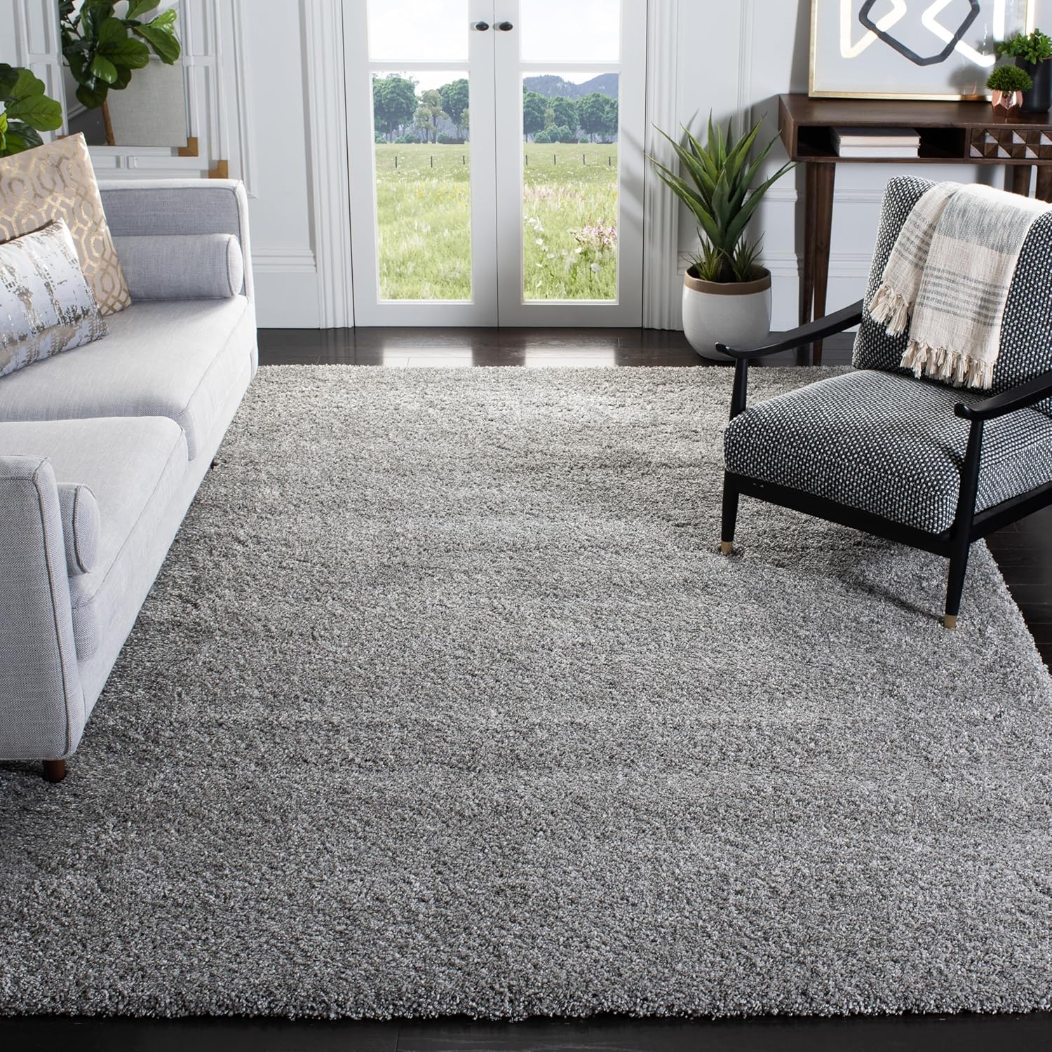 SAFAVIEH Area Rug 8x10 - California Shag Collection - Large - Silver, Non-Shedding & Easy to Clean, Ultra Plush Thick Pile, Ideal for Living Room, Bedroom, Dining Space (SG151-7575)