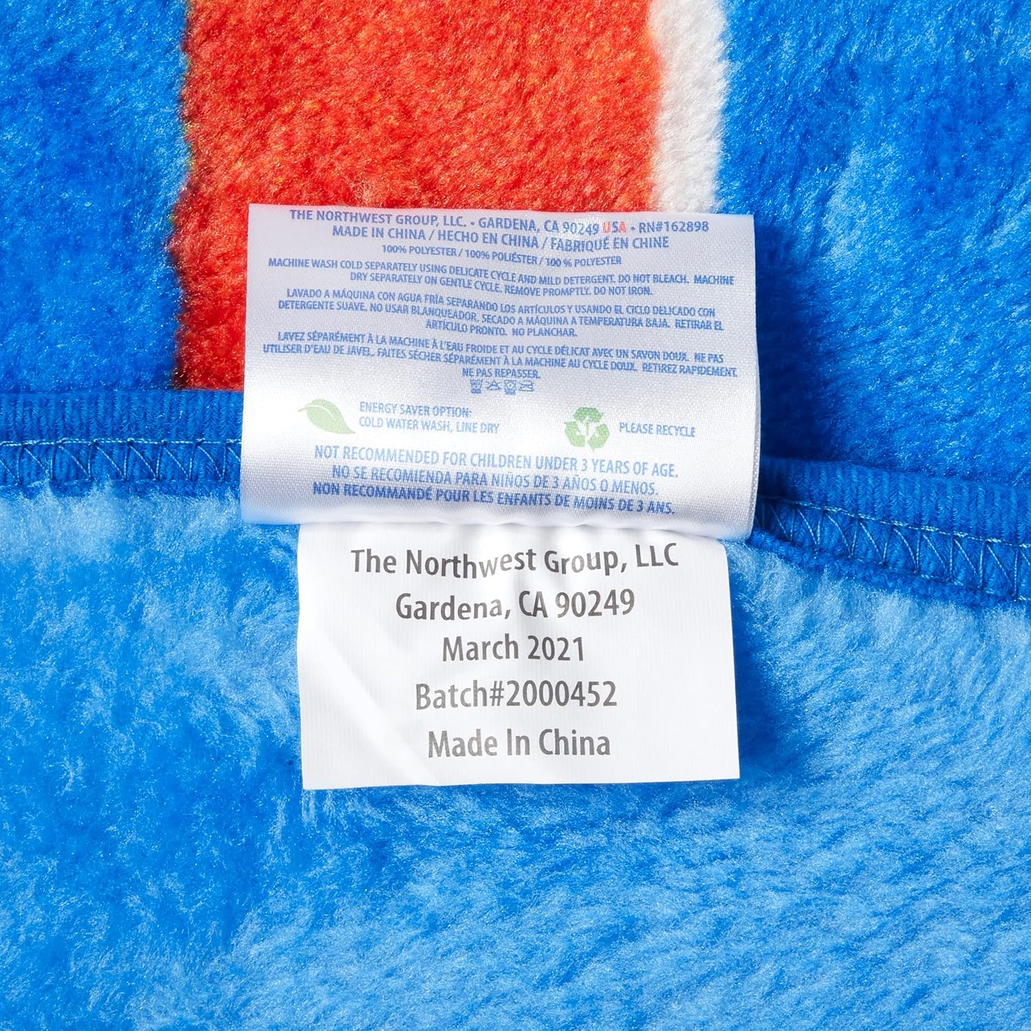 Northwest NBA Oklahoma City Thunder Unisex-Adult Raschel Throw Blanket, 50" x 60", Signature