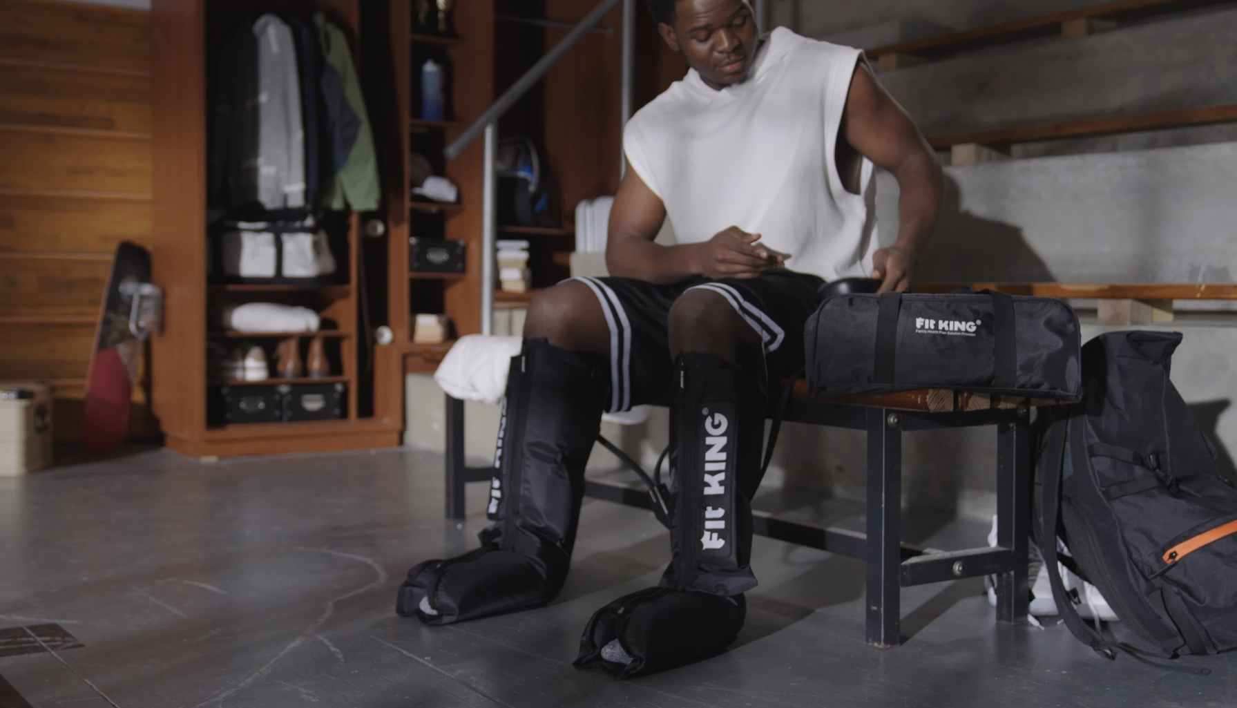 【海外製品】FITKING　コードレス　コンプレッション　リカバリー Amazon.com: FIT KING Professional Air Compression Leg