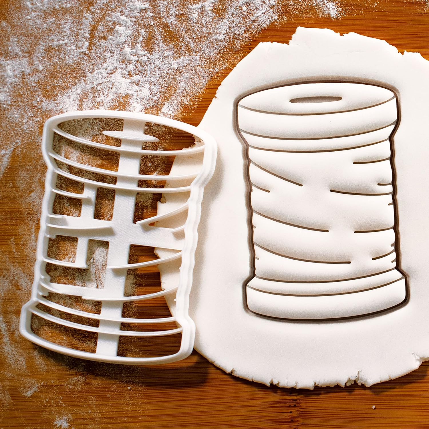 Set of 3 Cookie Cutters (Design: Sewing Machine, Spool of Thread, and Yarn Ball) - Bakerlogy