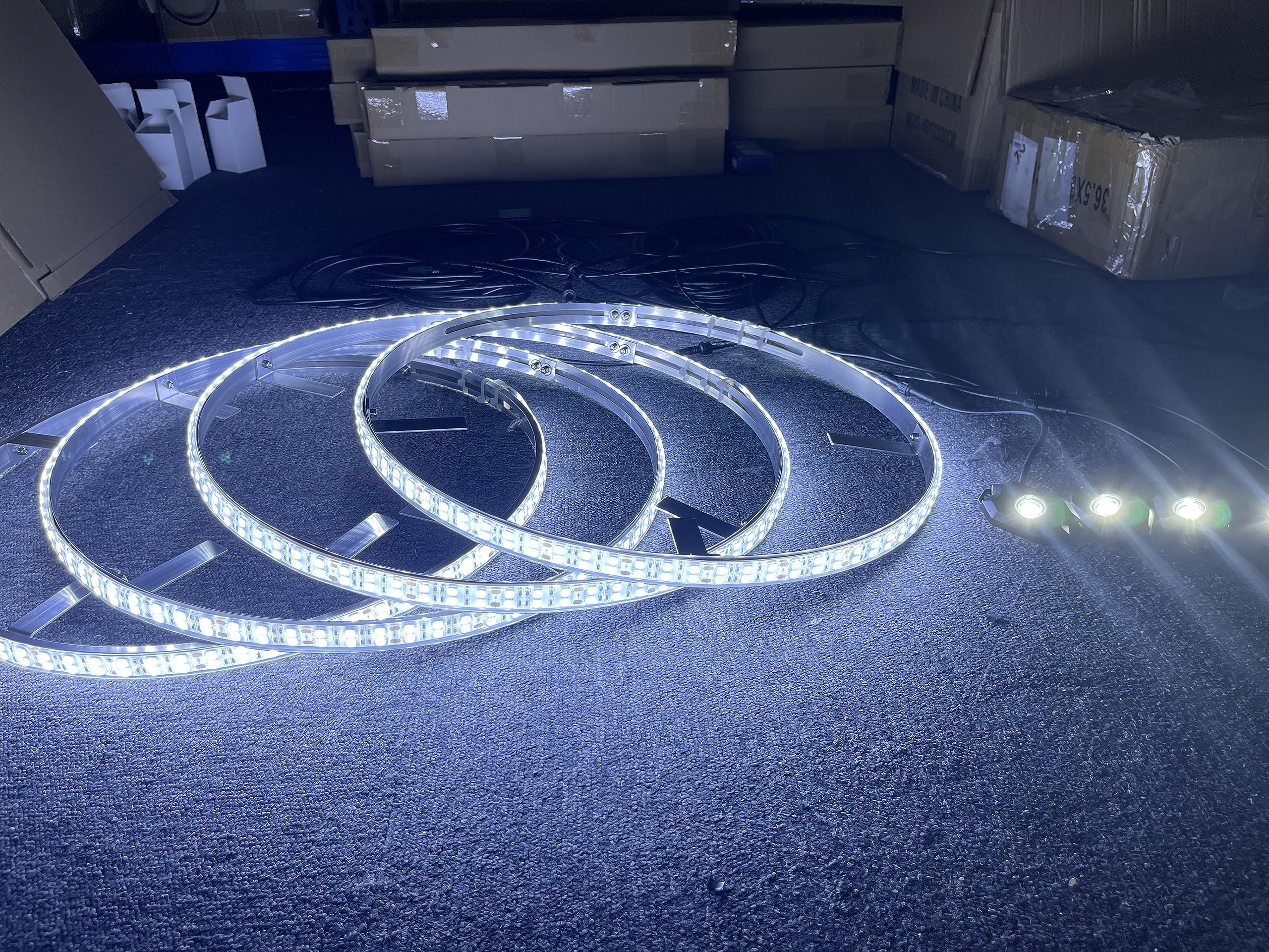 8PCSKIT - 17.5'' Double Row Pure White Rim Lights Led Wheel Ring Light + 4Pods LED Rock Light Underbody Decoration Light Kit 8 Way Splitters Sync Switch and Remote Ctrl