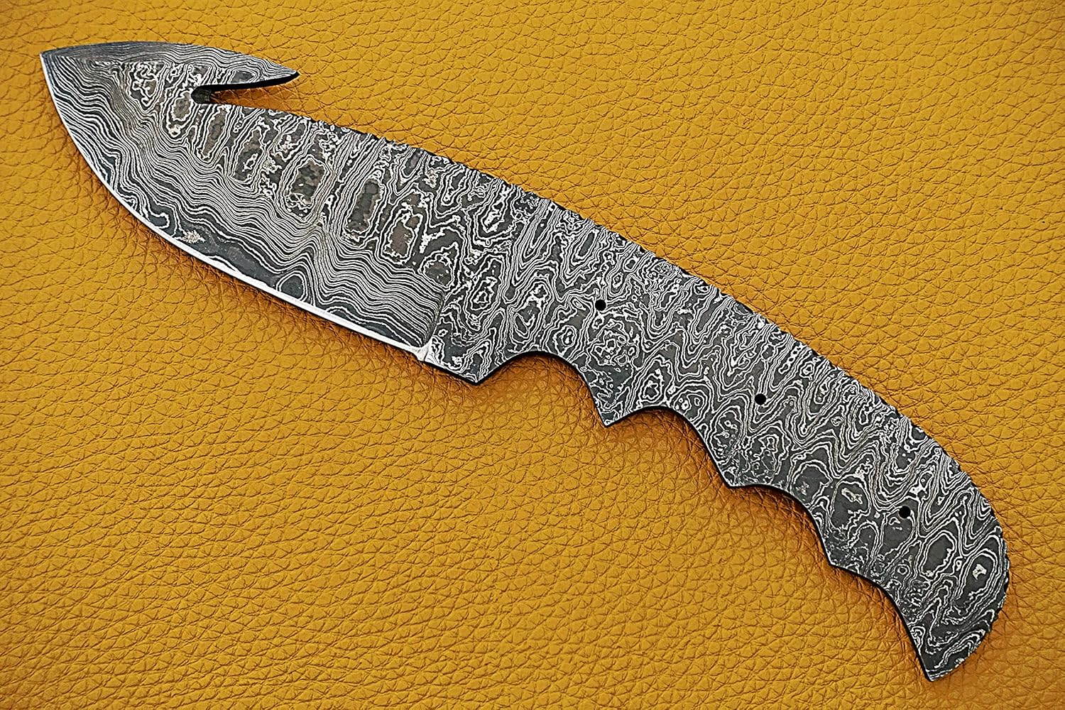 9 inches long hand forged trailing point gut hook skinning knife blade, knife making supplies, Damascus steel blank blade Pocket knife with 3 Pin hole, 3.75 inches cutting edge, 4" scale space