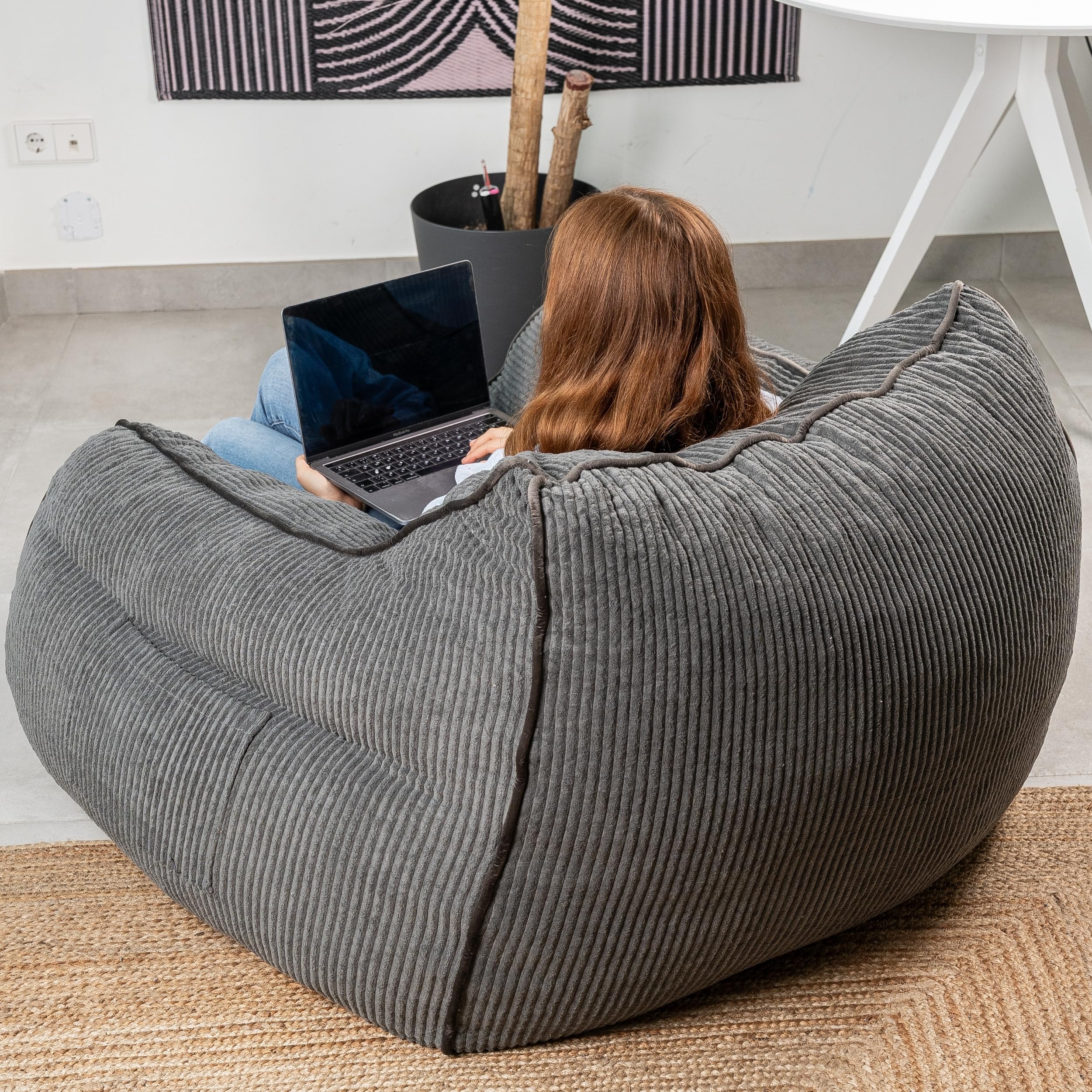 bananair Zitzak stoel voor volwassenen, zachte en elegante brede geribbelde corduroy stof, comfortabele schuimvulling, gigantische zitzakbank met uitstekende rugsteun (100 cm, gebroken wit