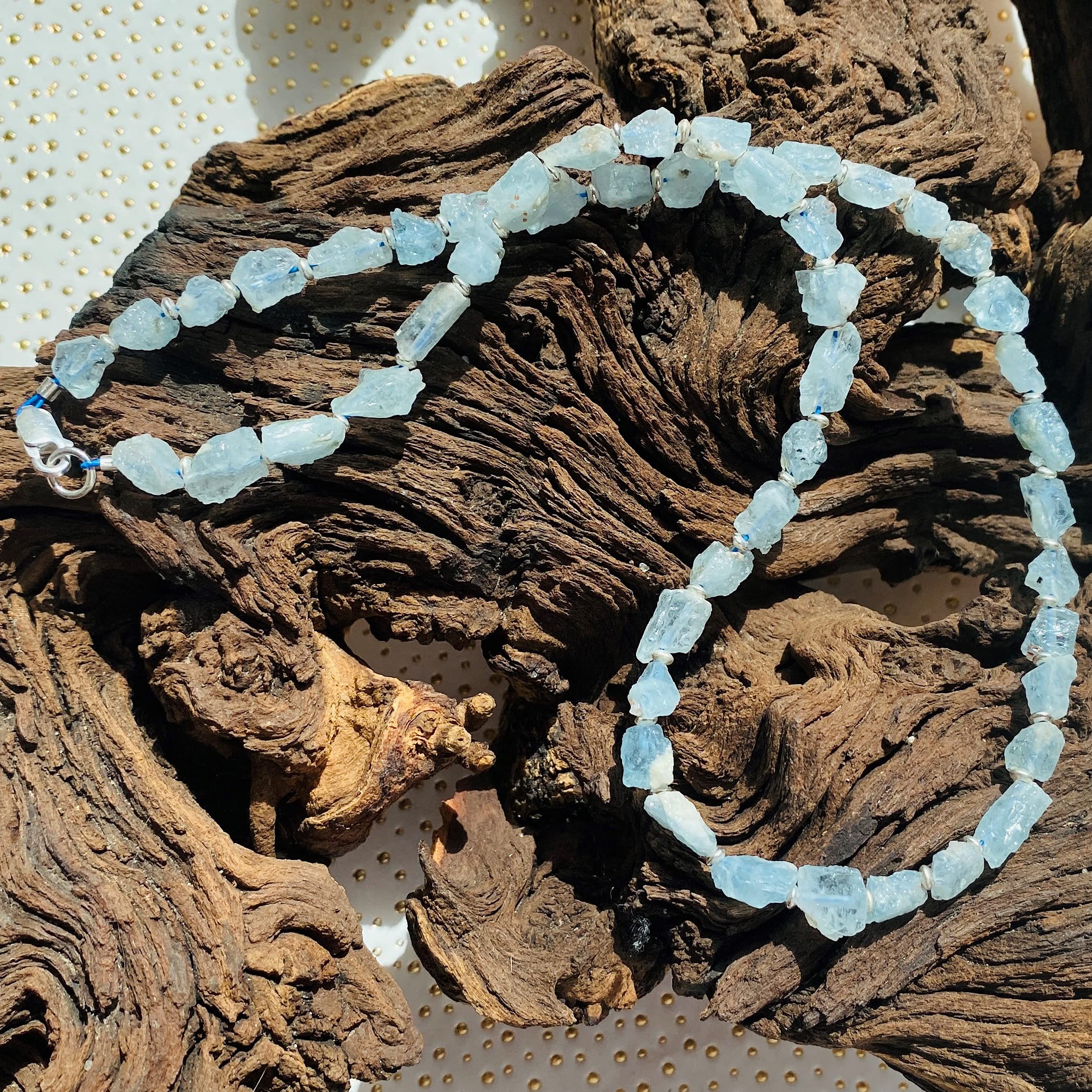 Aquamarin Rohstein Halskette mit Silber Zwischenteilen – Naturstein Kette hellblau, handgemacht, Unikat Schmuck, Boho/Beach Style, Geschenk für sie