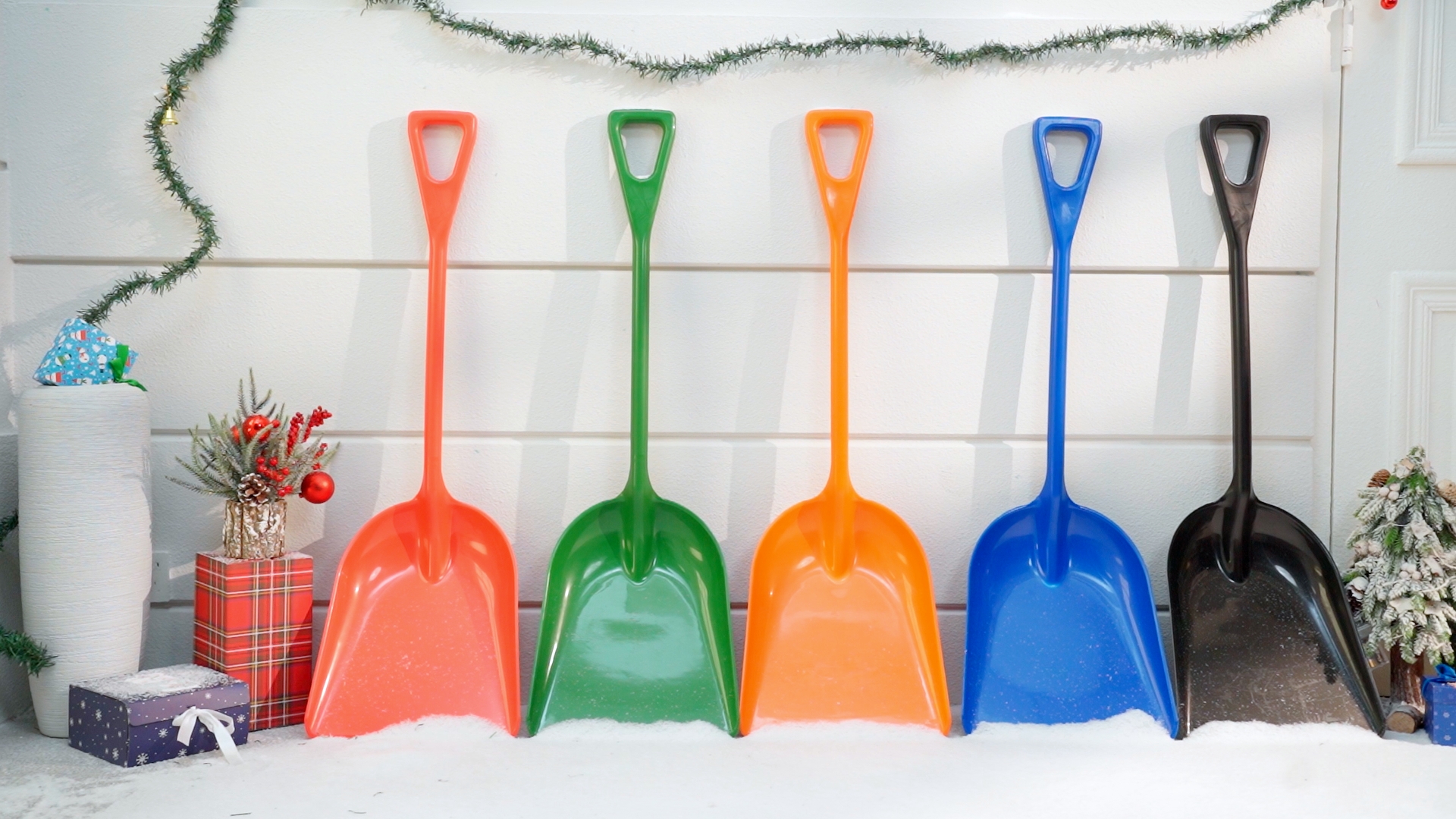 Amazon.com : Frienda 3 Pcs Plastic Snow Shovel Large Scoop Shovel