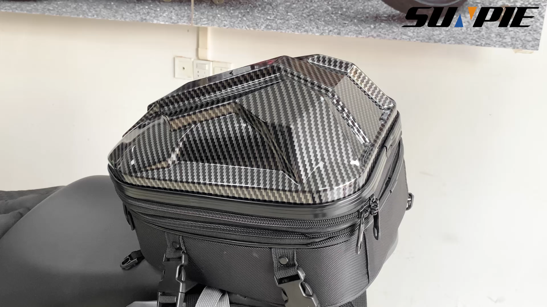 未使用 RIDE EL HEFE ライド カーボンハイバック&アルミ　ケース付 Amazon.com: SUNPIE Motorcycle Tail Bag 15L-20L Expandable