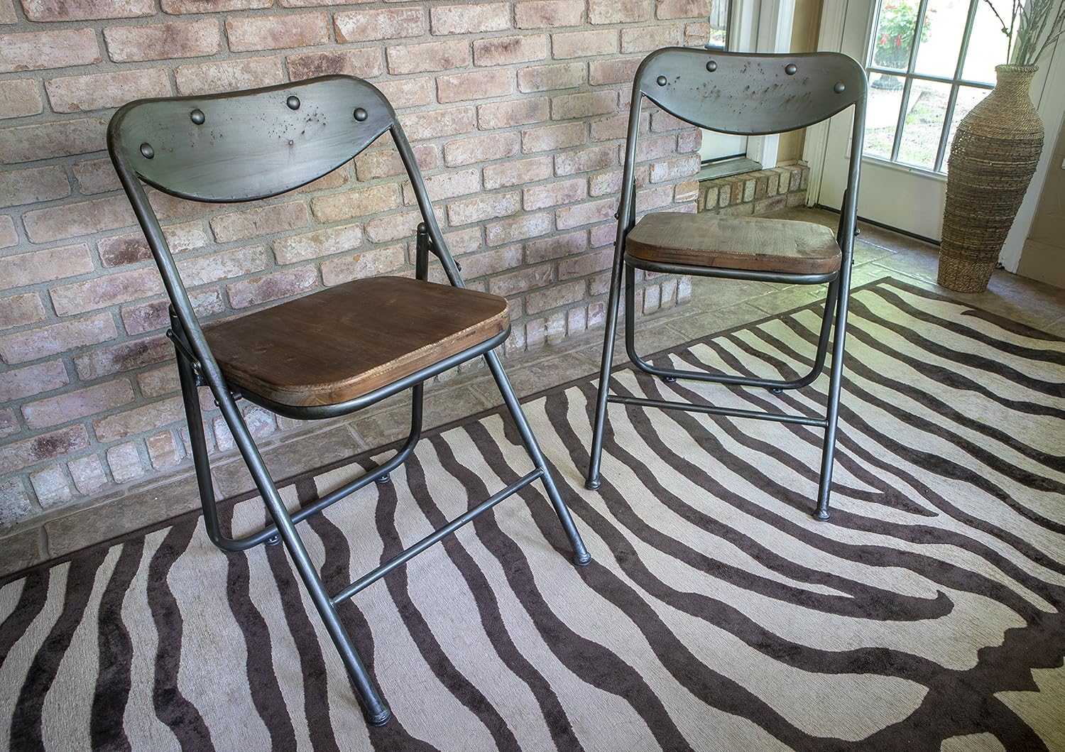 Decor Therapy Vintage Seat Folding Chairs Gun Metal and Natural Wood (Set of 2) (MP6369) : Home & Kitchen