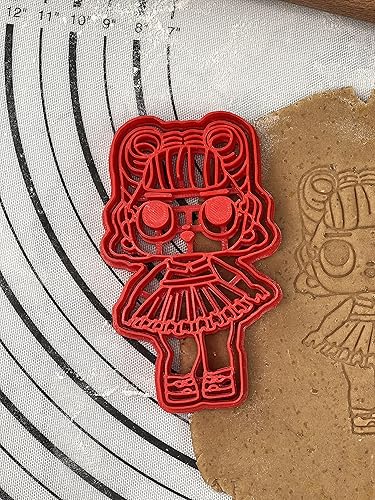 Miniatura 4 de L.O.L Surprise Doll - Cortador de galletas y molde LOL de 5 pulgadas a escala producido por 3D Kitchen Art (Doll 5)