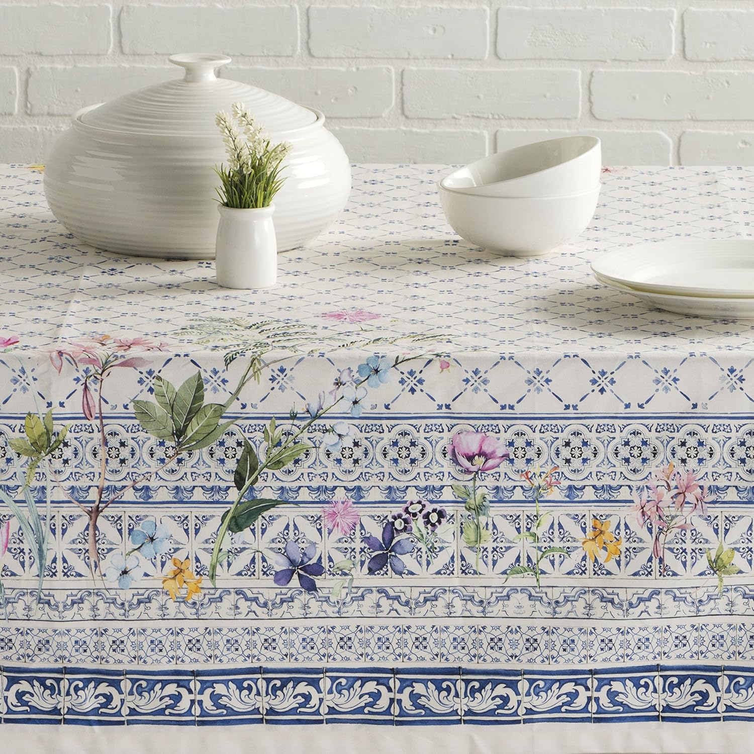 Maison d' Hermine Faience Bundle Set 100% Cotton Table Cloth (60 Inch by 60 Inch) and Set of 4 Napkins (20 Inch by 20 Inch)