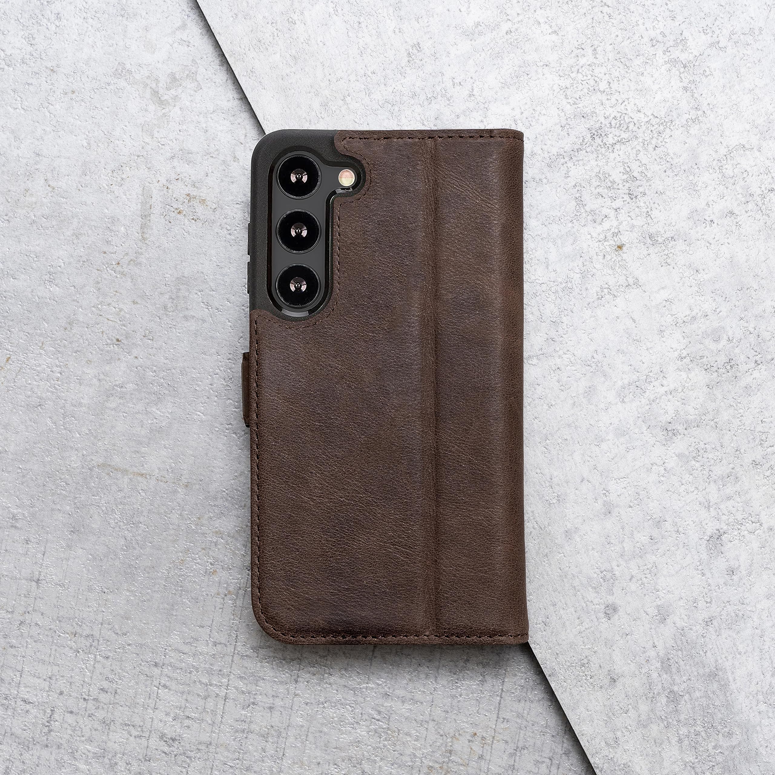 Porter Riley Skórzane etui kompatybilne z Samsung Galaxy S26 Plus. Wysokiej jakości etui z prawdziwej skóry/portfel/pokrowiec (czekoladowy brąz)