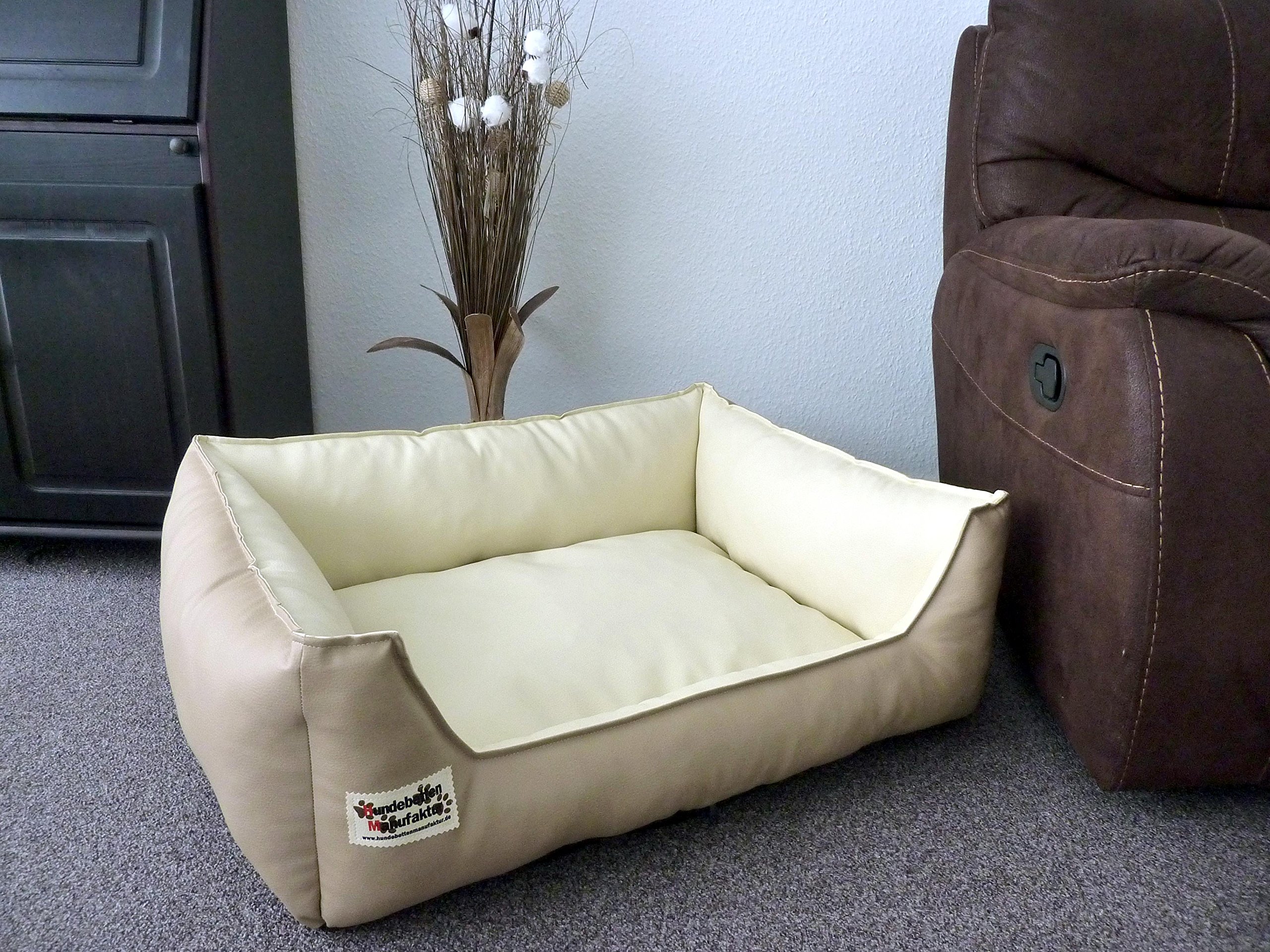 Hundebettenmanufaktur Similpelle Dog Basket Made from Artificial Leather 120 cm x 100 cm Beige Champagne โ image 1