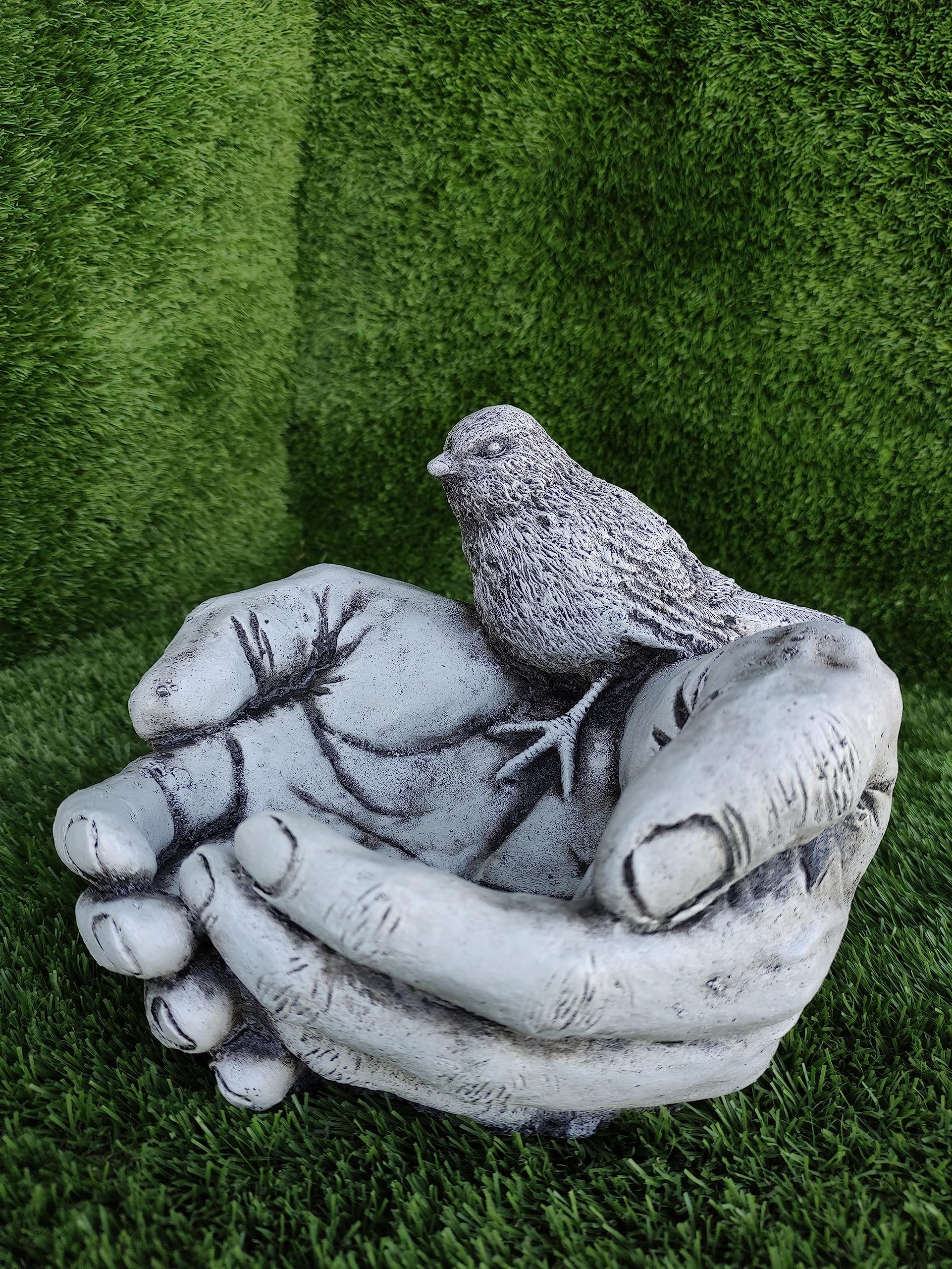 Figura de Jardín Bebedero de pajaros, Manos con Pájaro de hormigón Piedra para Exterior 22x26x17cm. (Gris) Peso 6Kg