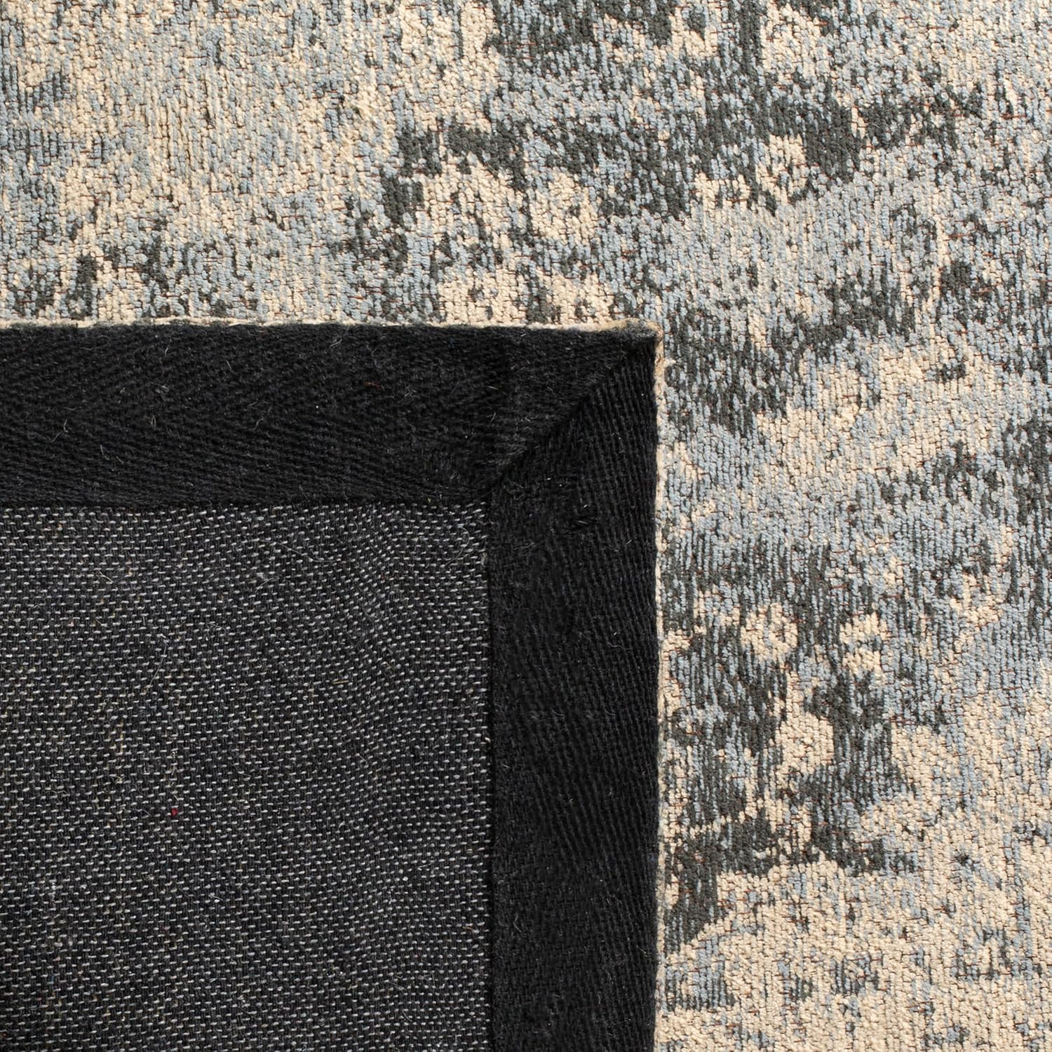 SAFAVIEH Classic Vintage Collection Area Rug - 5' x 8', Cream & Grey, Oriental Distressed Cotton Design, Easy Care, Ideal for High Traffic Areas in Living Room, Bedroom (CLV306A)