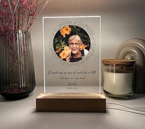 Miniatura 2 de Lámpara de mesa personalizada personalizada con foto LED con soporte de madera con luz nocturna en memoria amorosa en nuestro corazón para siempre