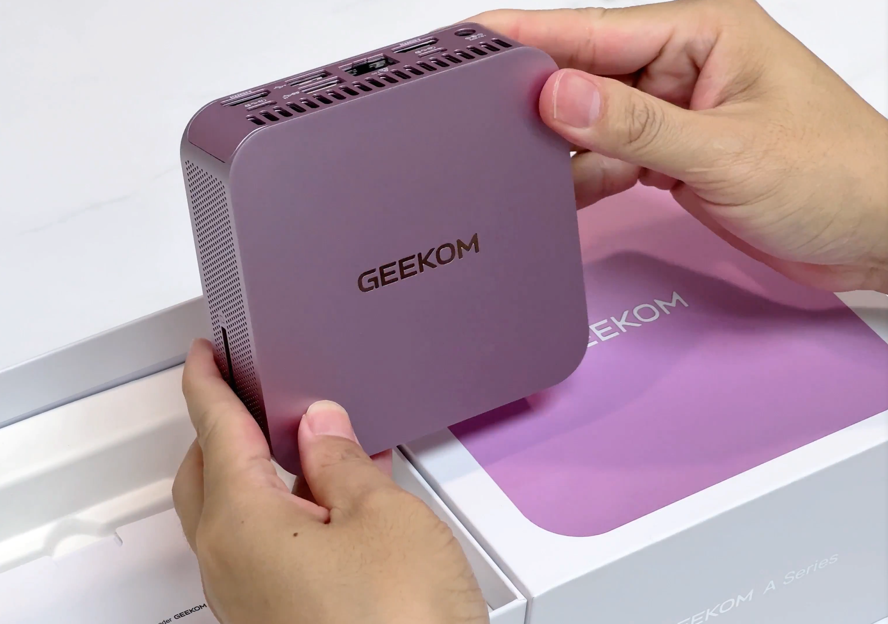 Amazon.com: GEEKOM A6 Mini PC, Ryzen 7 6800H, 32GB DDR5 Upgradable
