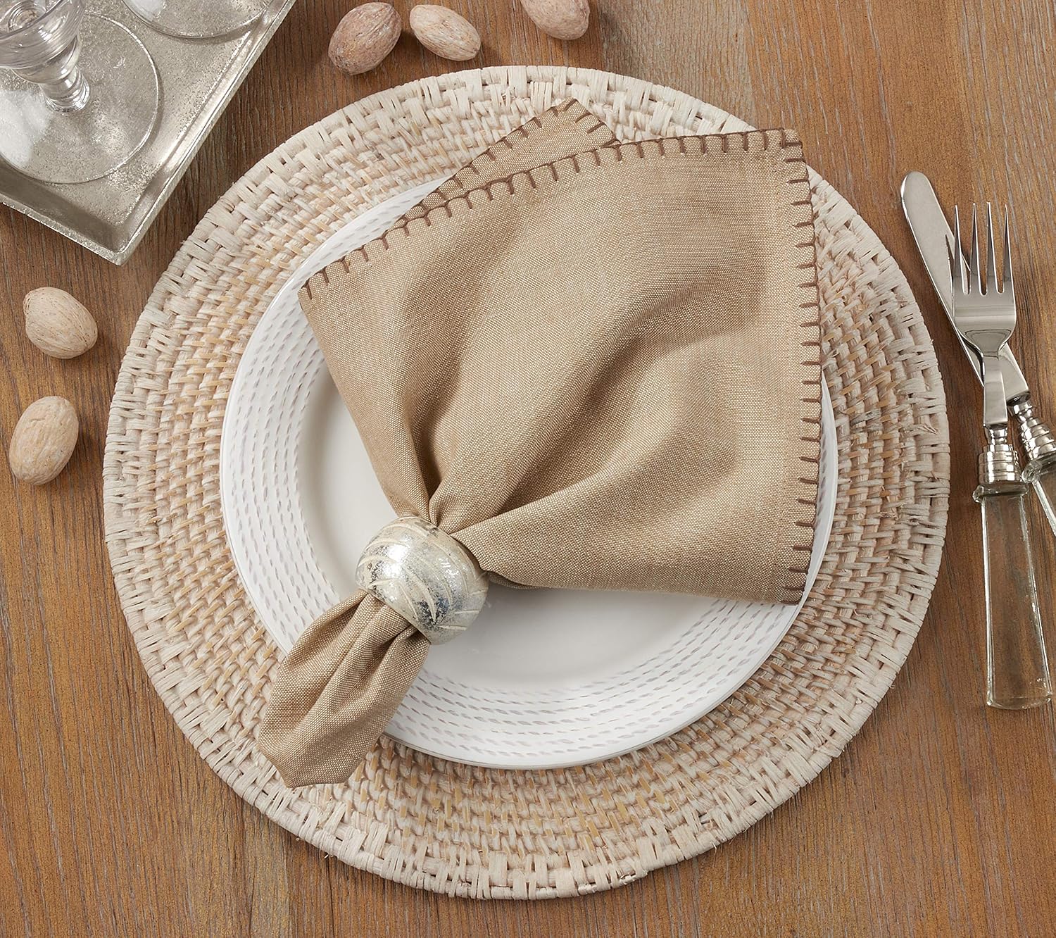Saro Lifestyle Whip Stitched Design Napkin (Set of 4, Natural, 20"