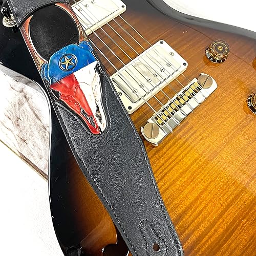 Miniatura 5 de Walker & Williams CVG-19 Correa de guitarra negra hecha a mano con diseño de Texas Star Longhorn rojo, blanco y azul en cuero tallado premium para