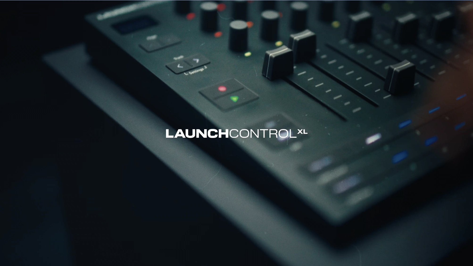 Amazon.com: Novation Launch Control XL 3 – Superficie de control