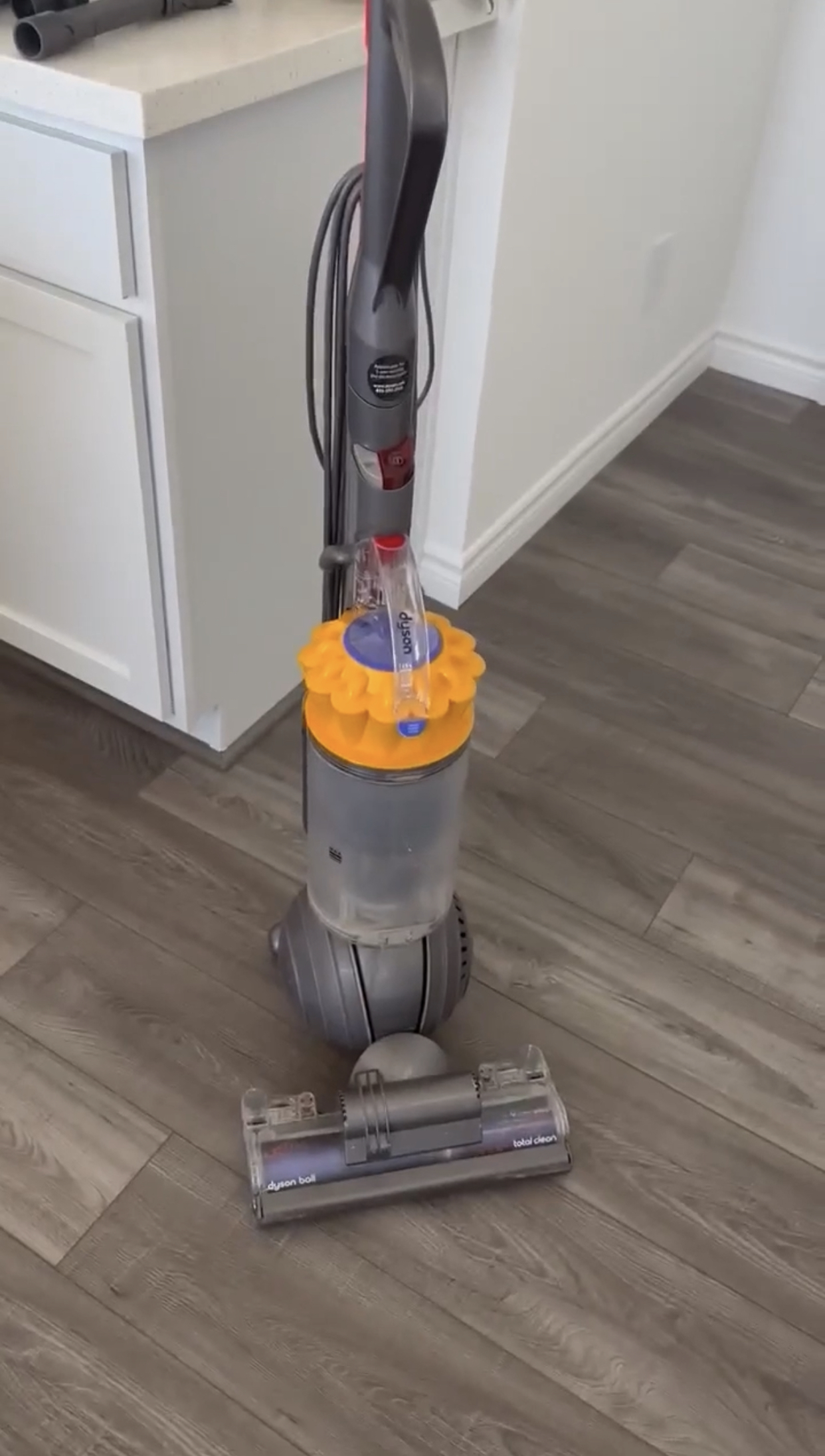 Watch Honest Review On Dyson Ball Total Clean Vacuum on Amazon Live