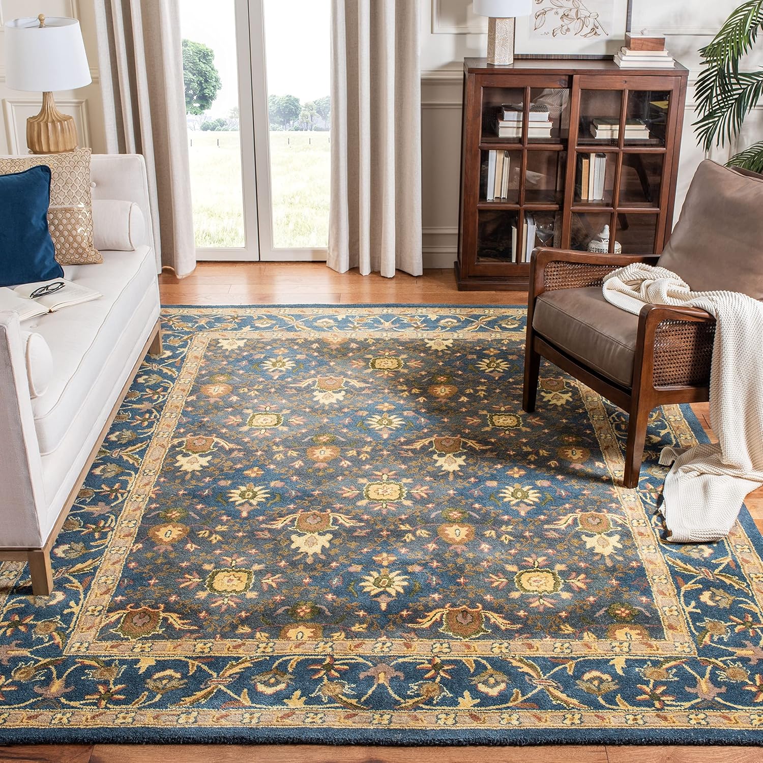 Handmade Blue Wool Tufted Round Area Rug, 3' x 5'