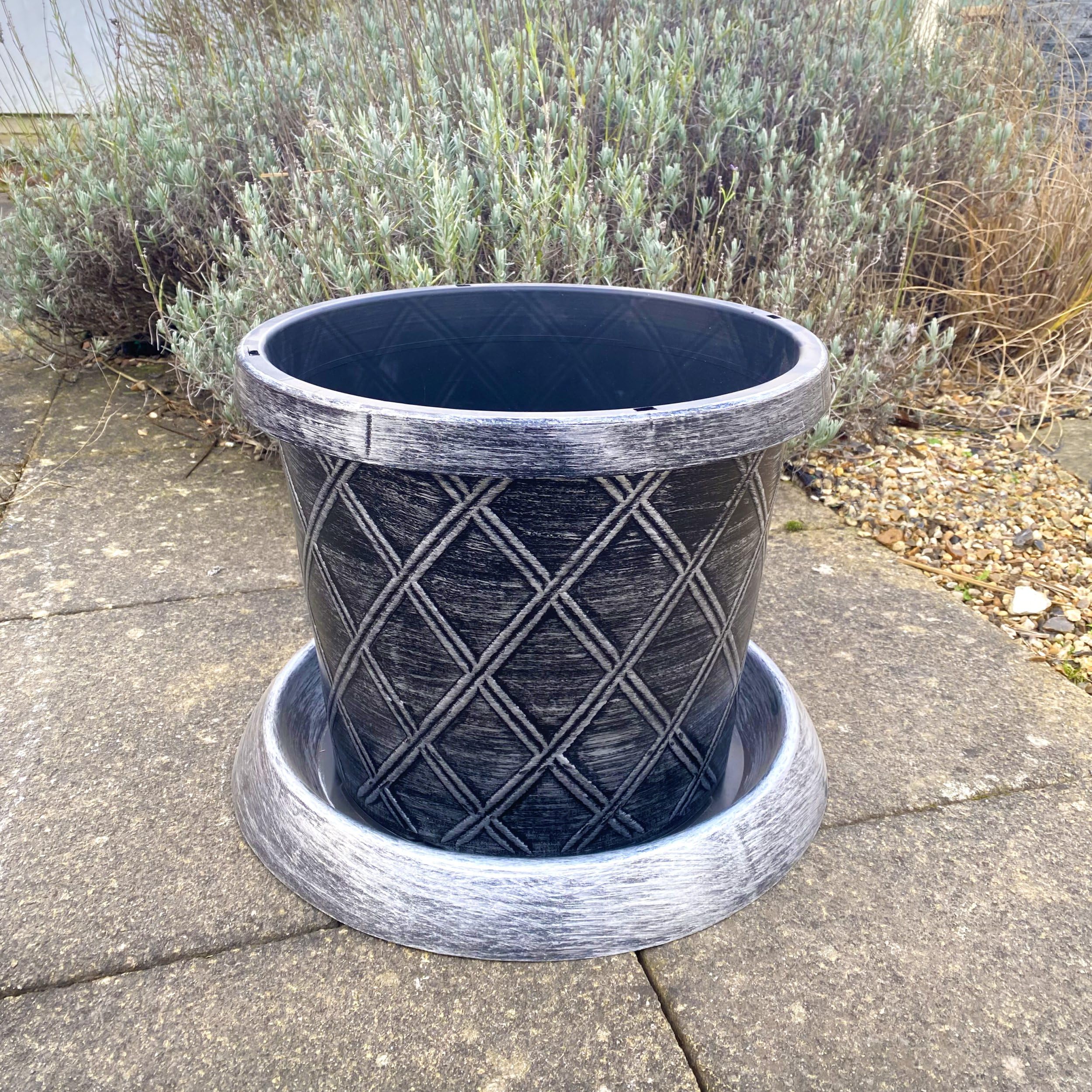 Garden Gear Black Plastic Plant Pot with Saucer 42cm 3 Pack
