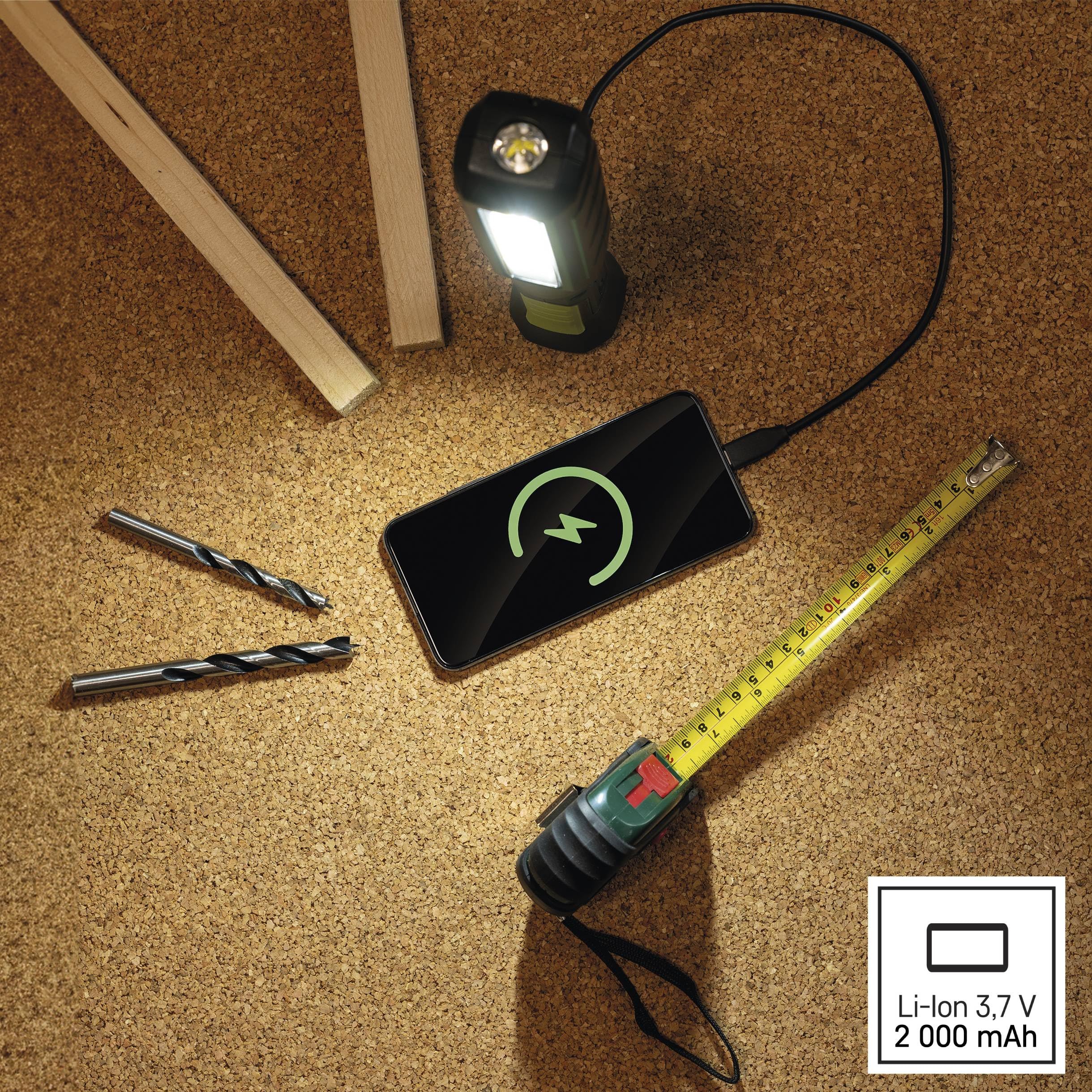 EMOS - oplaadbare LED-werklamp - magnetische voet, haak, verstelbaar - schokbestendig, waterdicht - 300lm, max. 45m - 3 lichtmodi - 7 uur - USB-kabel - IP43 voor buiten - zwart-groen