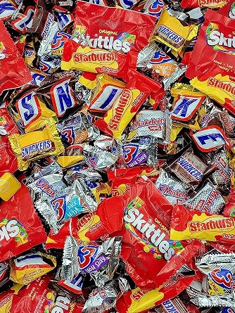Easter Mars Candy and Chocolate Assorted Variety Bulk Bag , 7 lbs Individually Wrapped Bars Egg Hunts, Basket Filler, Egg Stuffer and Spring Decor, Includes Assortment of 3 Musketeers, Skittles, Snickers, Starburst, Twix, 375 Pieces