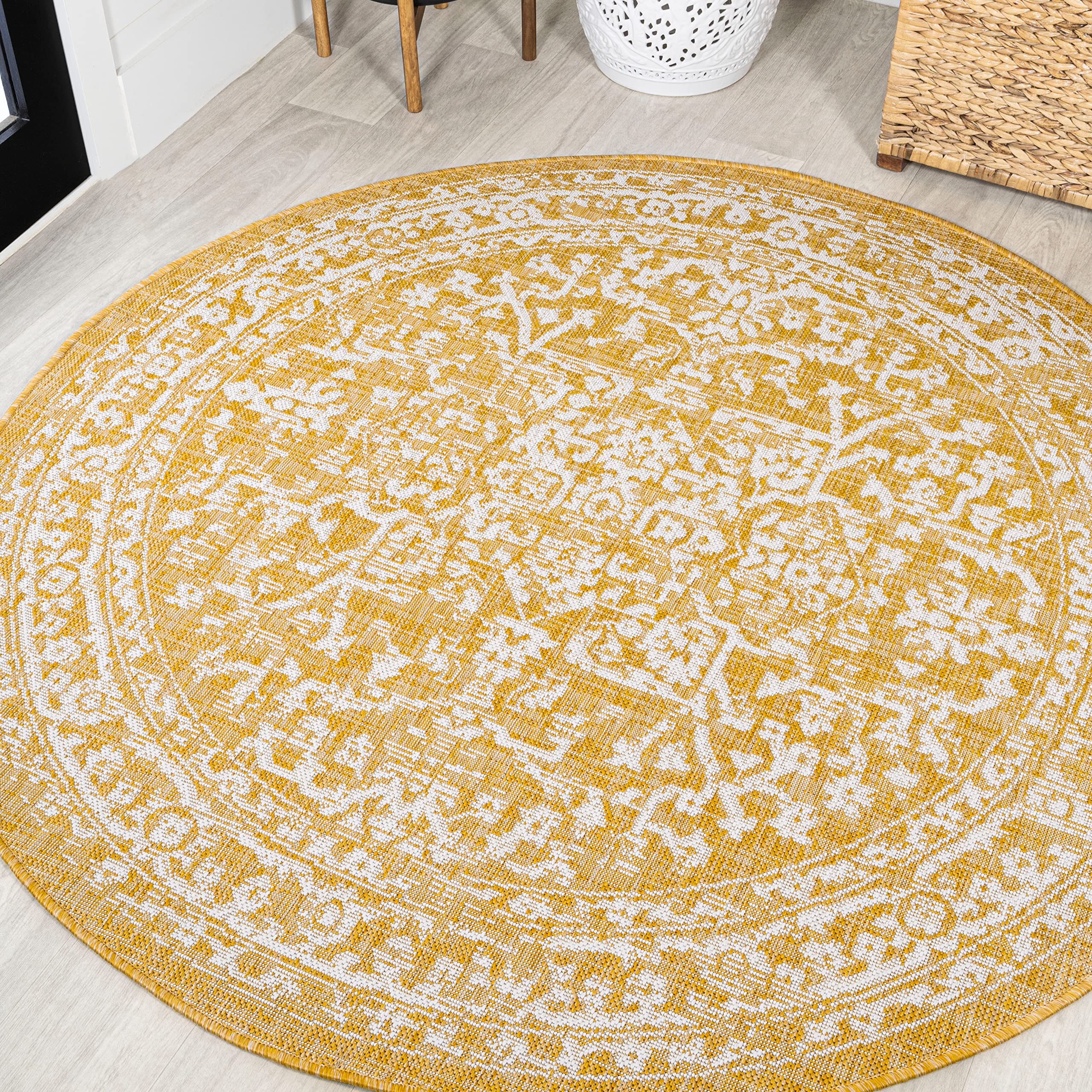 jonathan y boho medallion indoor outdoor round area rug 5 ft yellow/cream, malta textured weave for backyard, patio, porch, easy-cleaning, high traffic, pet-friendly, non-shedding (smb104g-5r)