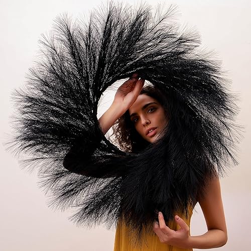 PERFNIQUE Pampas Grass Wreath, 27.6'' Silk, Artificial Wreath for All Seasons, Boho Wall Decor, Farmhouse Garland, DIY Arrangement (Black)