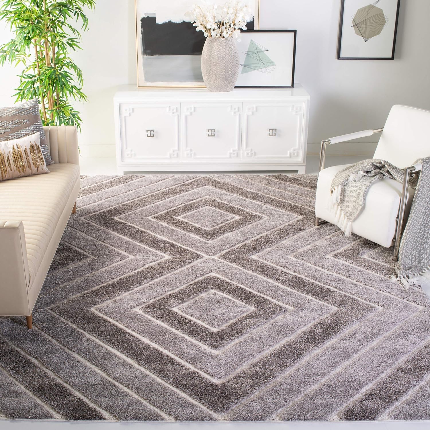 SAFAVIEH Memphis Shag Collection Runner Rug - 2' x 8', Taupe & Grey, Abstract Design, Non-Shedding & Easy Care, 1.2-inch Thick Ideal for High Traffic Areas in Living Room, Bedroom (SG834T)