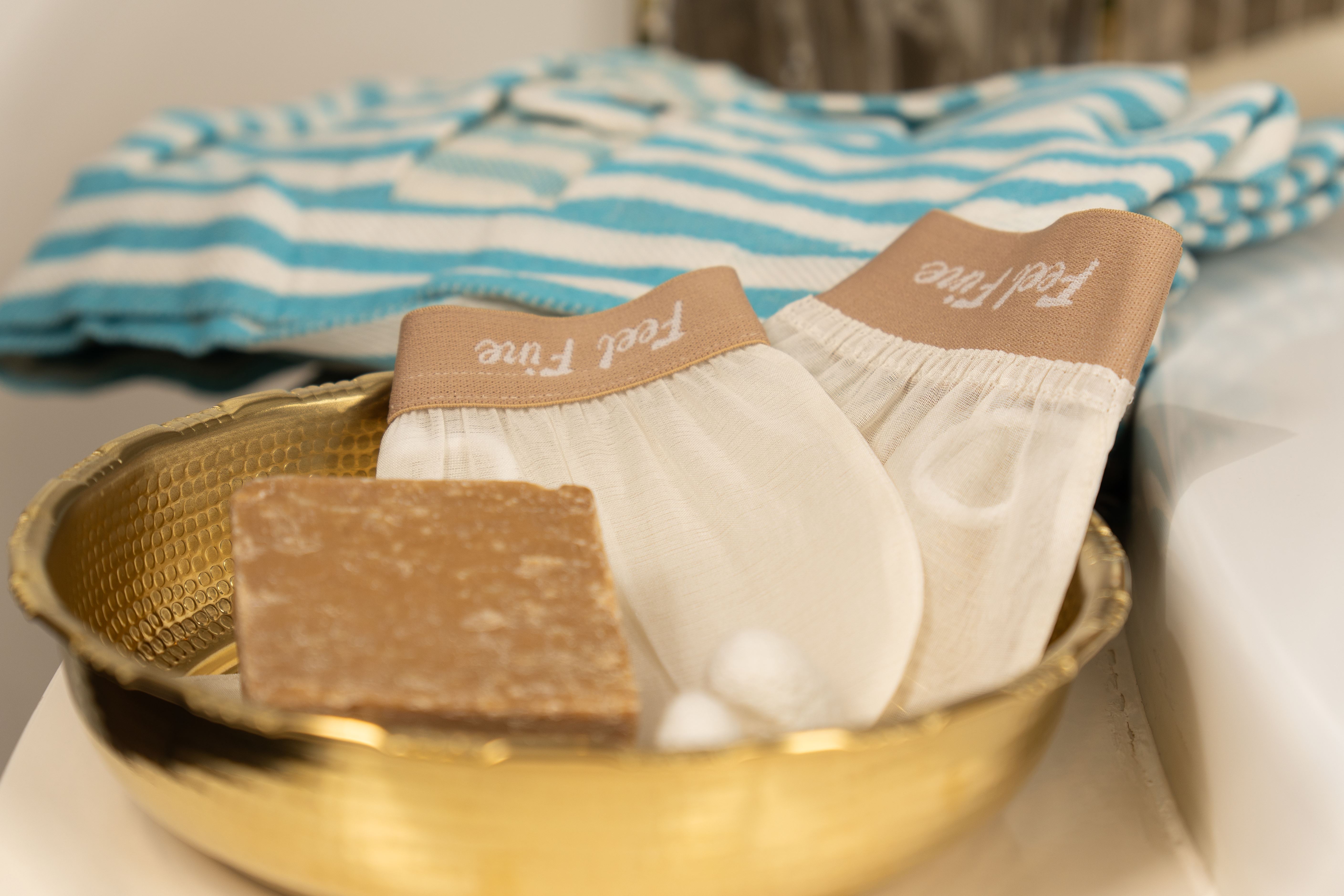 Kelebek 2er-Set Peeling-Handschuhe – Türkisches Kese Für Damen & Herren – Sanftes Körperpeeling Für Dusche & Zuhause