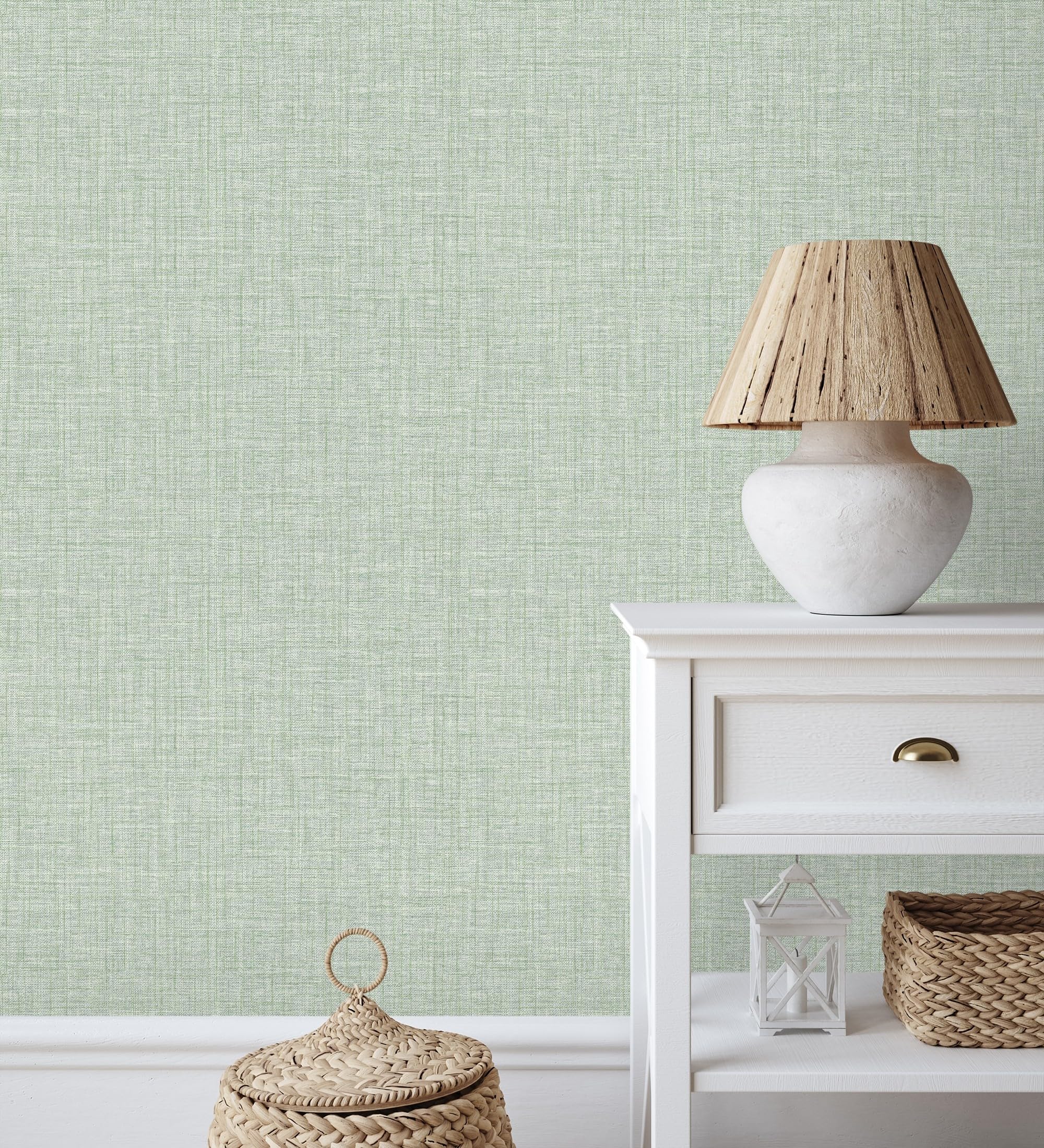 Papier peint intissé vert GAULAN masquer imperfection mur salon et rénover un meuble