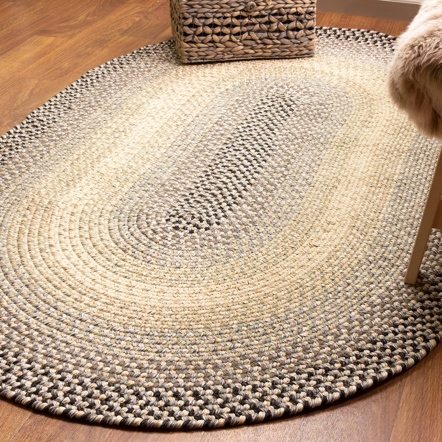 Super Area Rugs Ridgewood Farmhouse Braided Rug for Kitchen