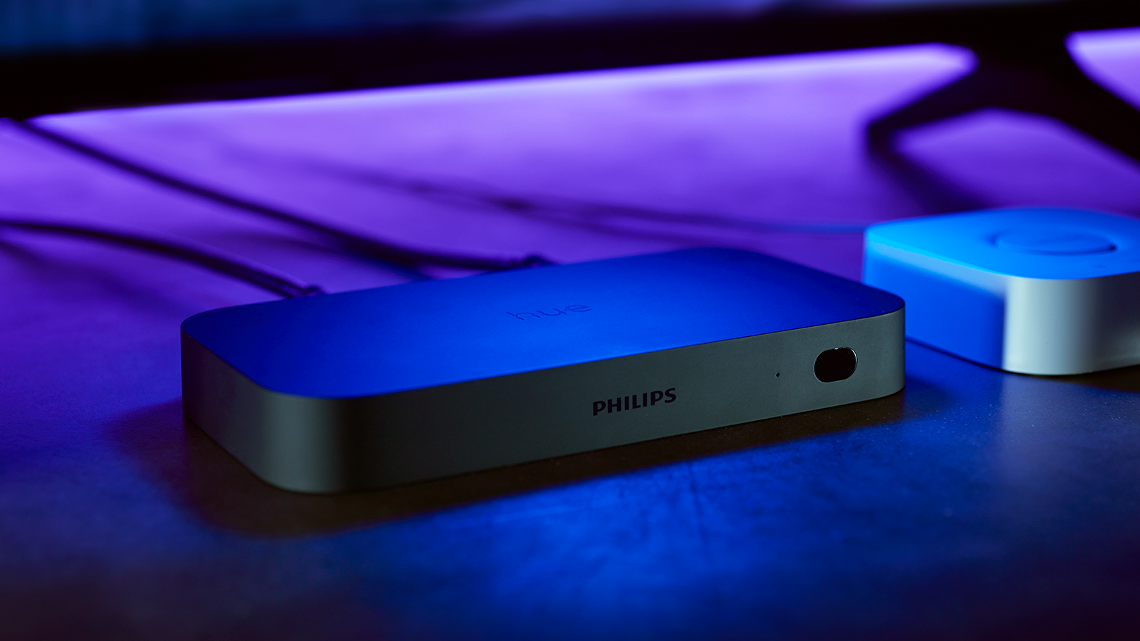 Philips Hue - Play HDMI Sync Box, iluminación Envolvente para