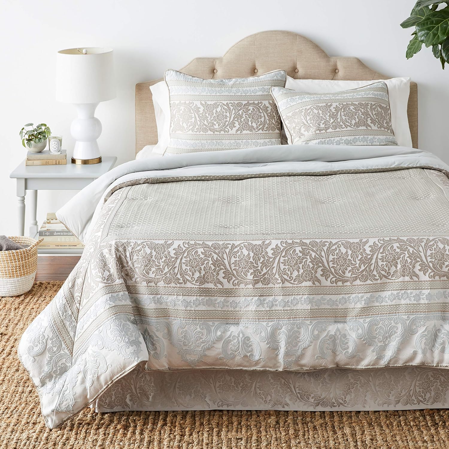 Five Queens Court Melinda Woven Jacquard 4 Piece Luxury Comforter Set, Sage, 92x96