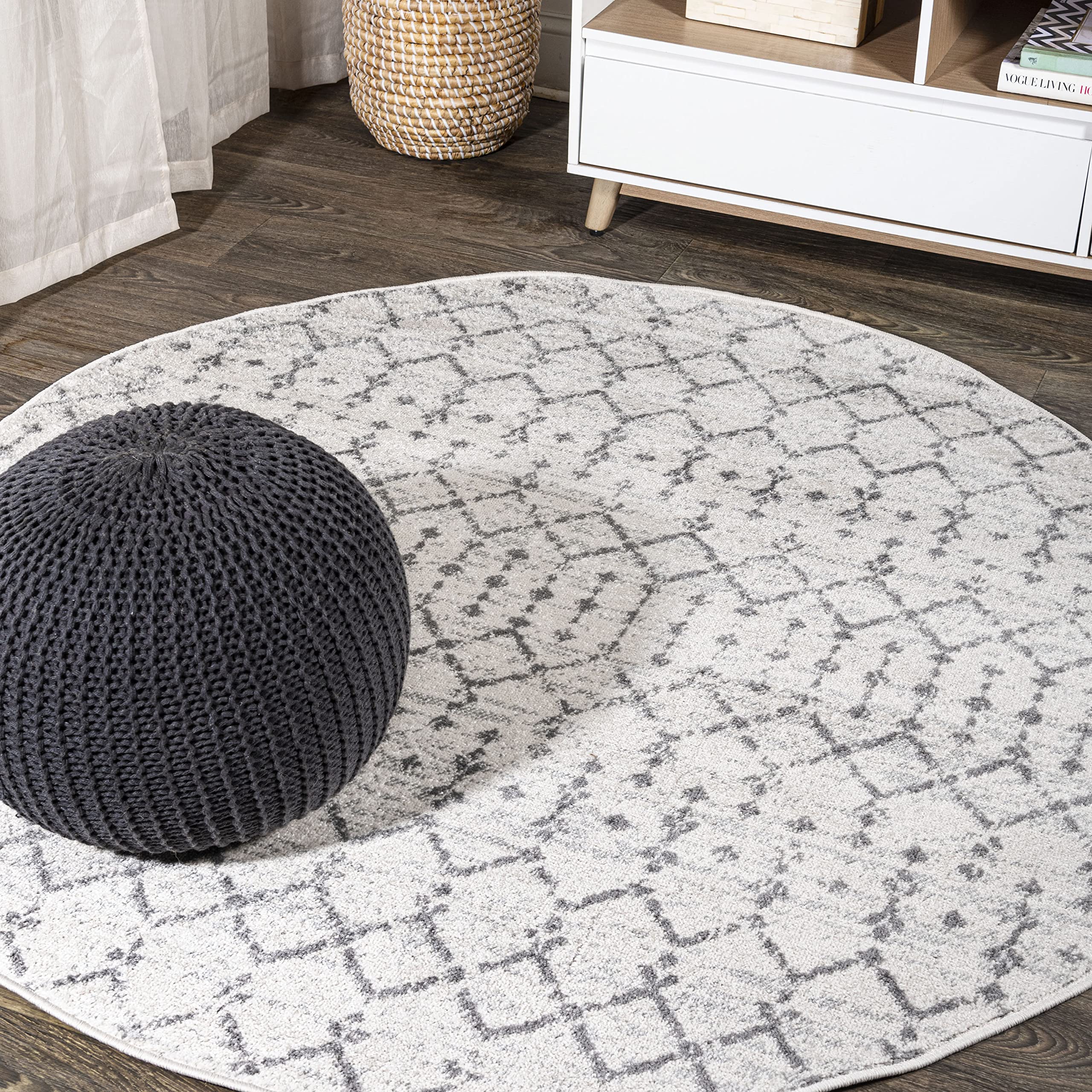 JONATHAN Y Boho Vintage Diamond Cream/Gray Round Area Rug 9 ft, Moroccan Hype for Living Room, Bedroom, Kitchen, Office, Easy-Cleaning, High Traffic, Pet-Friendly, Non-Shedding (MOH101B-9R)
