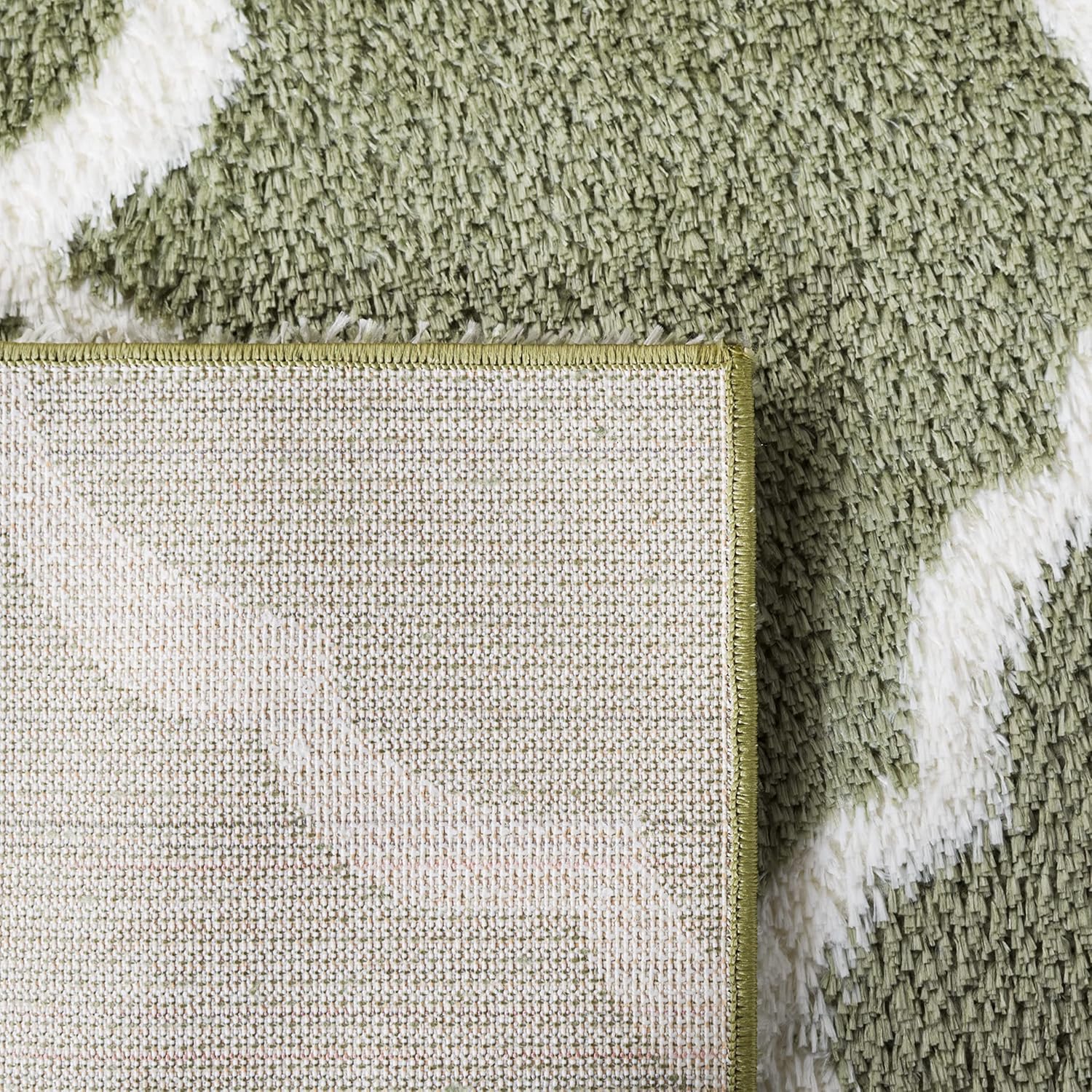 SAFAVIEH Area Rug 8x10 - Tahoe Shag Collection - Large - Sage & White, Trellis Pattern, Non-Shedding & Easy Cleaning, Plush Thick Pile, Ideal for Living Room, Bedroom, Dining Space (THO675W)