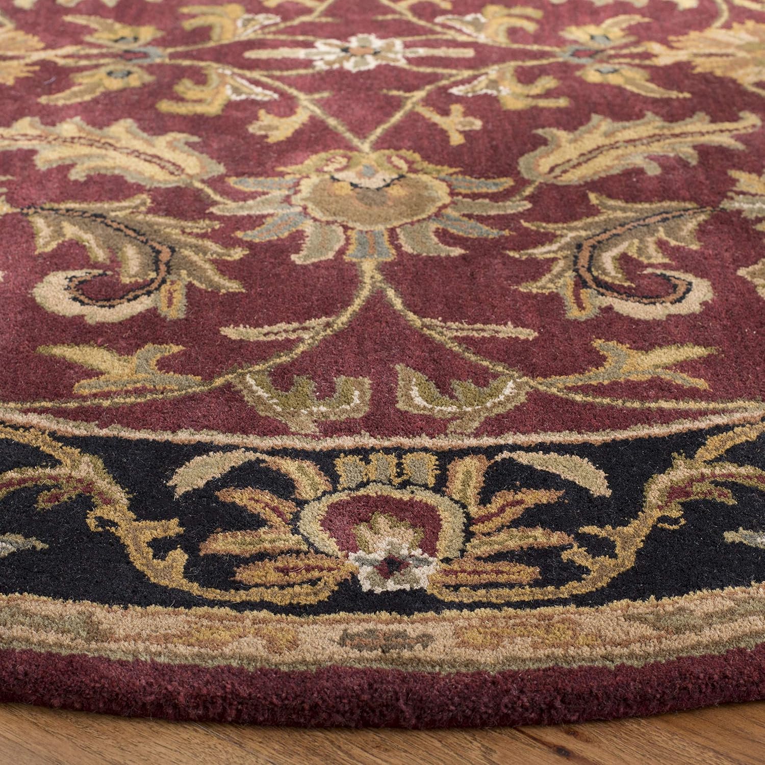 SAFAVIEH Heritage Collection Area Rug - 8' Round, Red & Black, Handmade Traditional Oriental Wool, Ideal for High Traffic Areas in Living Room, Bedroom (HG628C)