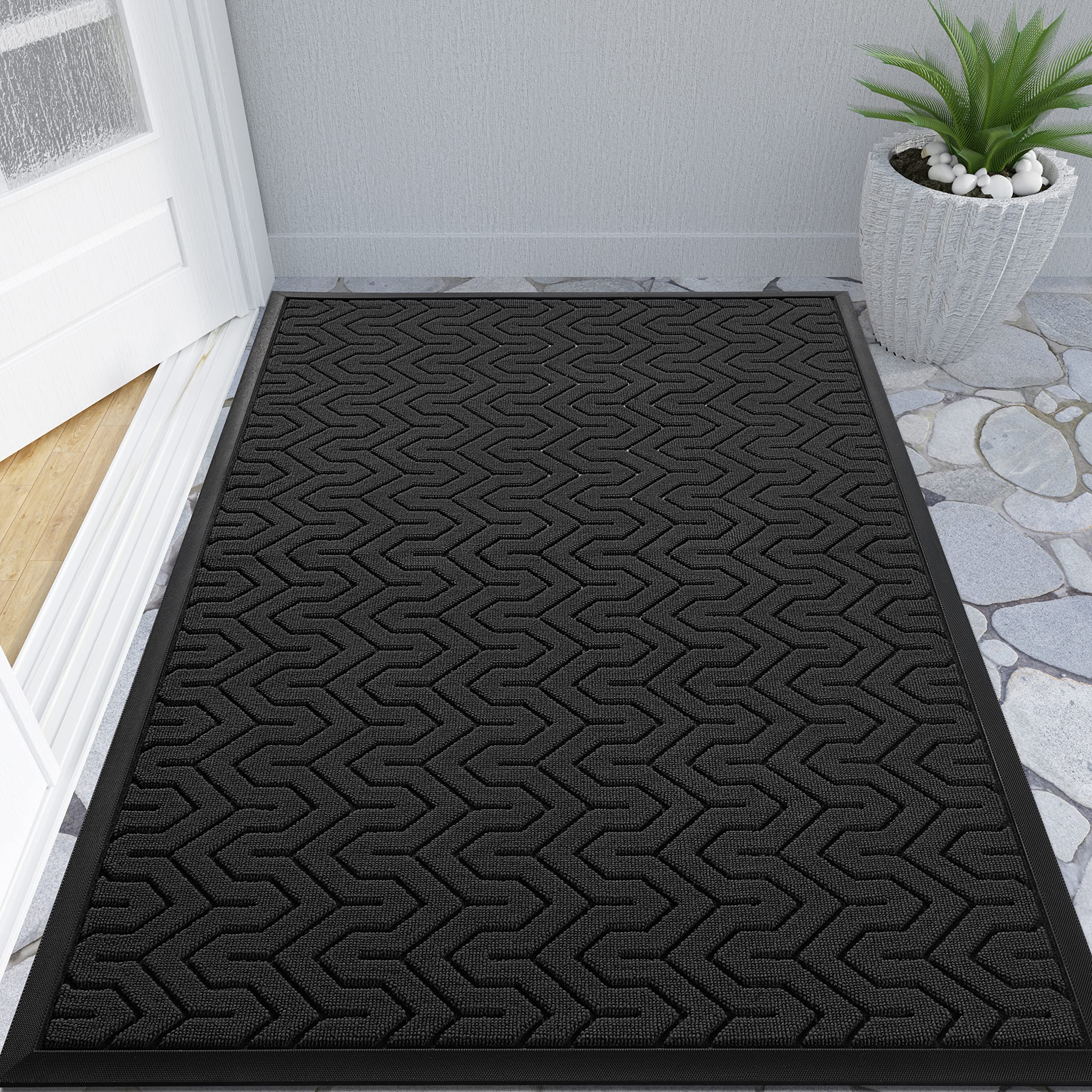 Yimobra Front Door Mat, All-Season Heavy Duty Durable Door Mat for Home Entrance, Garage and Garden Entryway Floor Mat, Non Slip Natural Rubber, Fade Resistant, Easy Clean, 47 x 32 Inch, Black