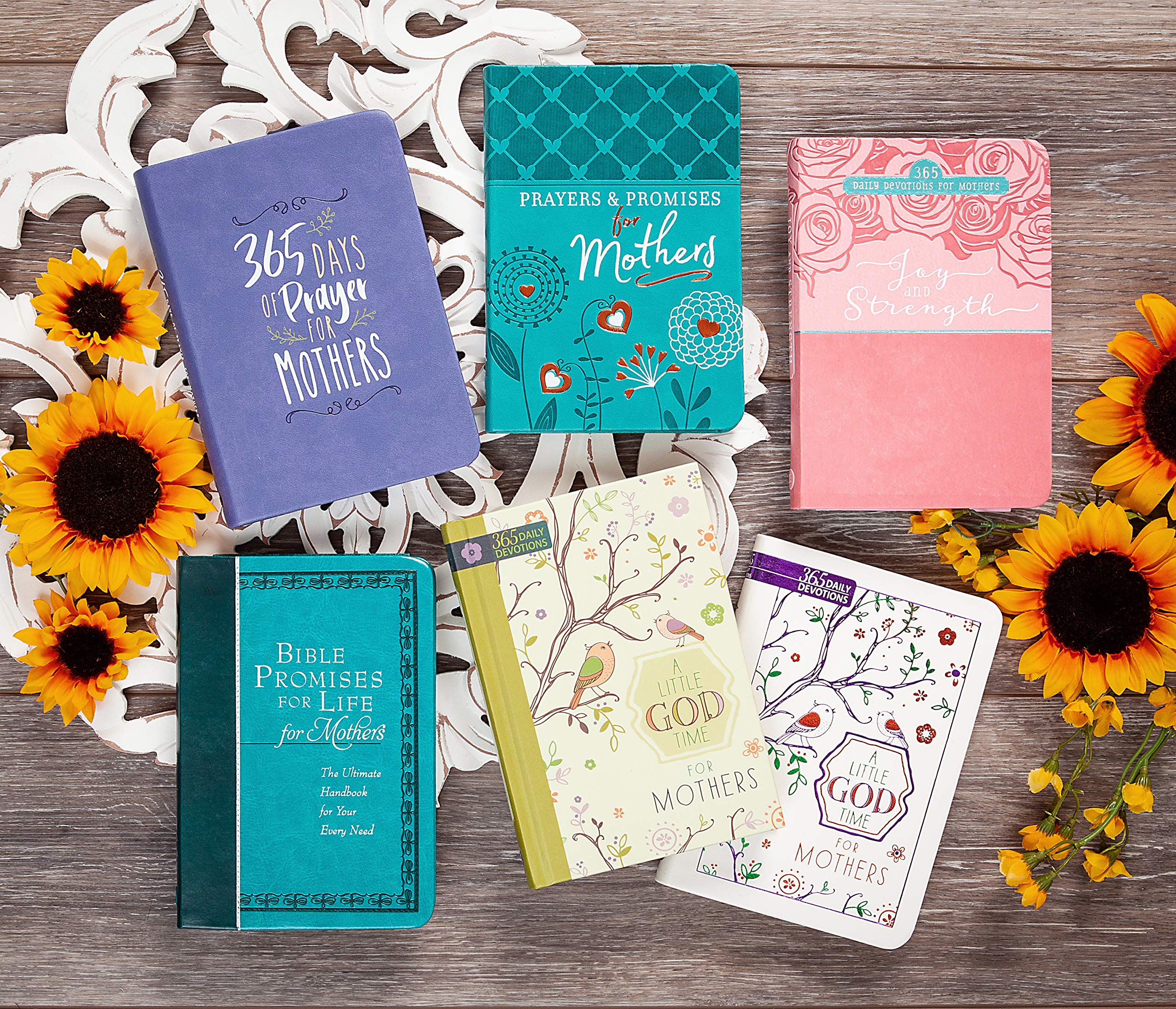 365 Days of Prayer for Mothers – Daily Motivational Prayers for Mothers of All Ages, Perfect Gift for Mother’s Day, Birthdays, Holidays, and More