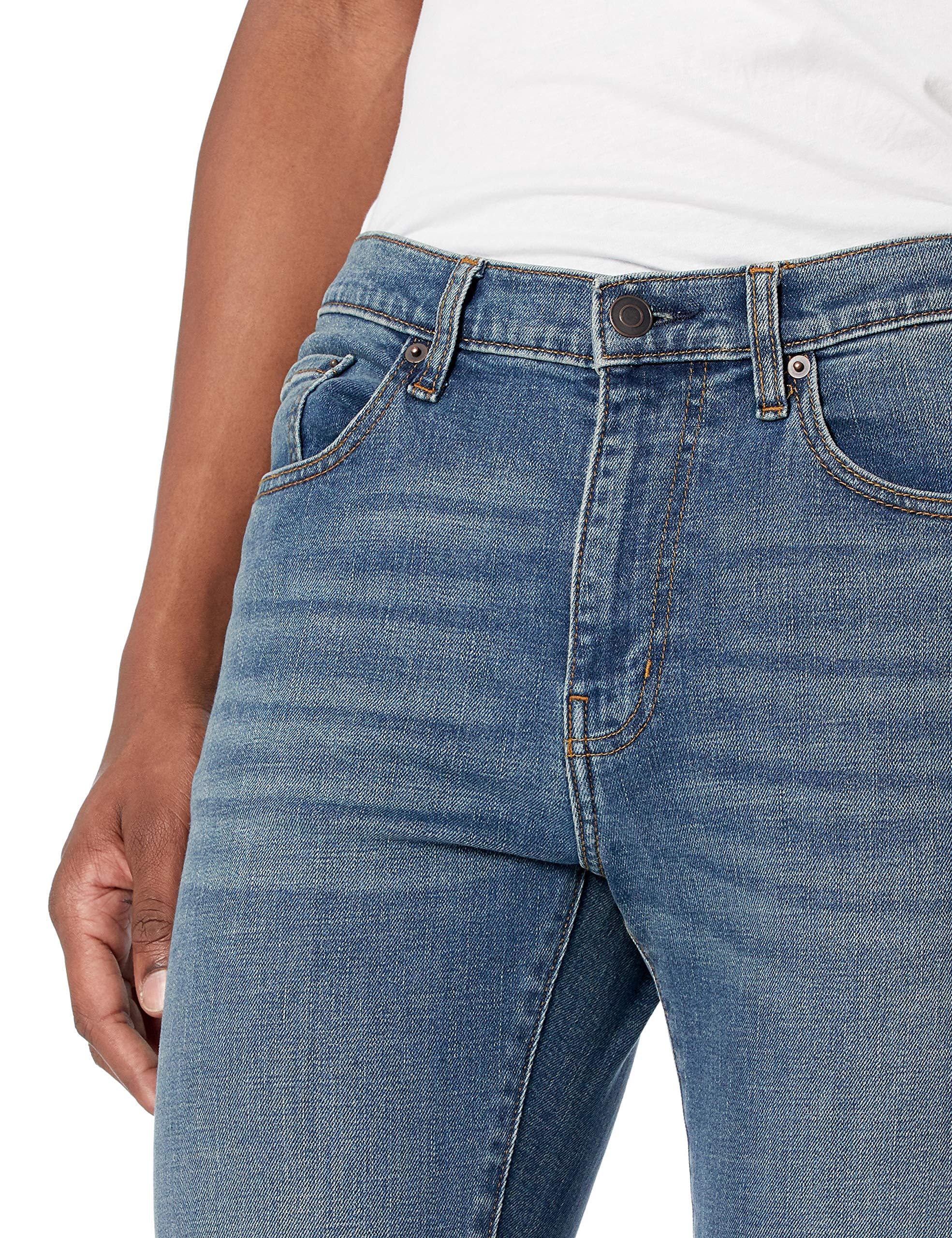 Amazon Essentials Jeans Elasticizzati Skinny - Colori Fuori Produzione Uomo, Blu Medio Vintage, 33W / 28L