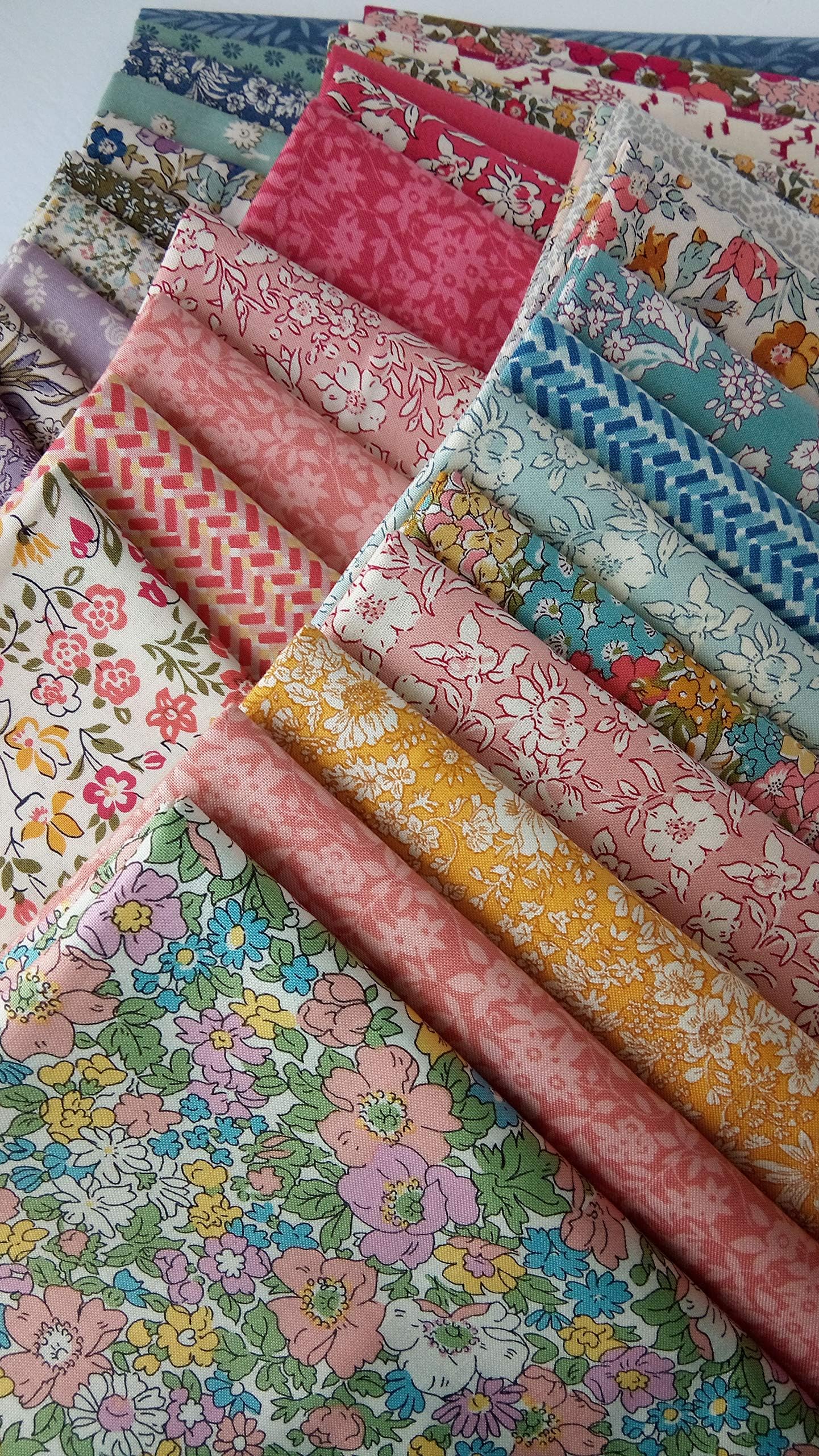 LIBERTY OF LONDON English Garden Cottage Garden Orchard Garden Cotton Quilting Fabrics ~ 29 Fat Quarters ~ 7.25 Yards Total