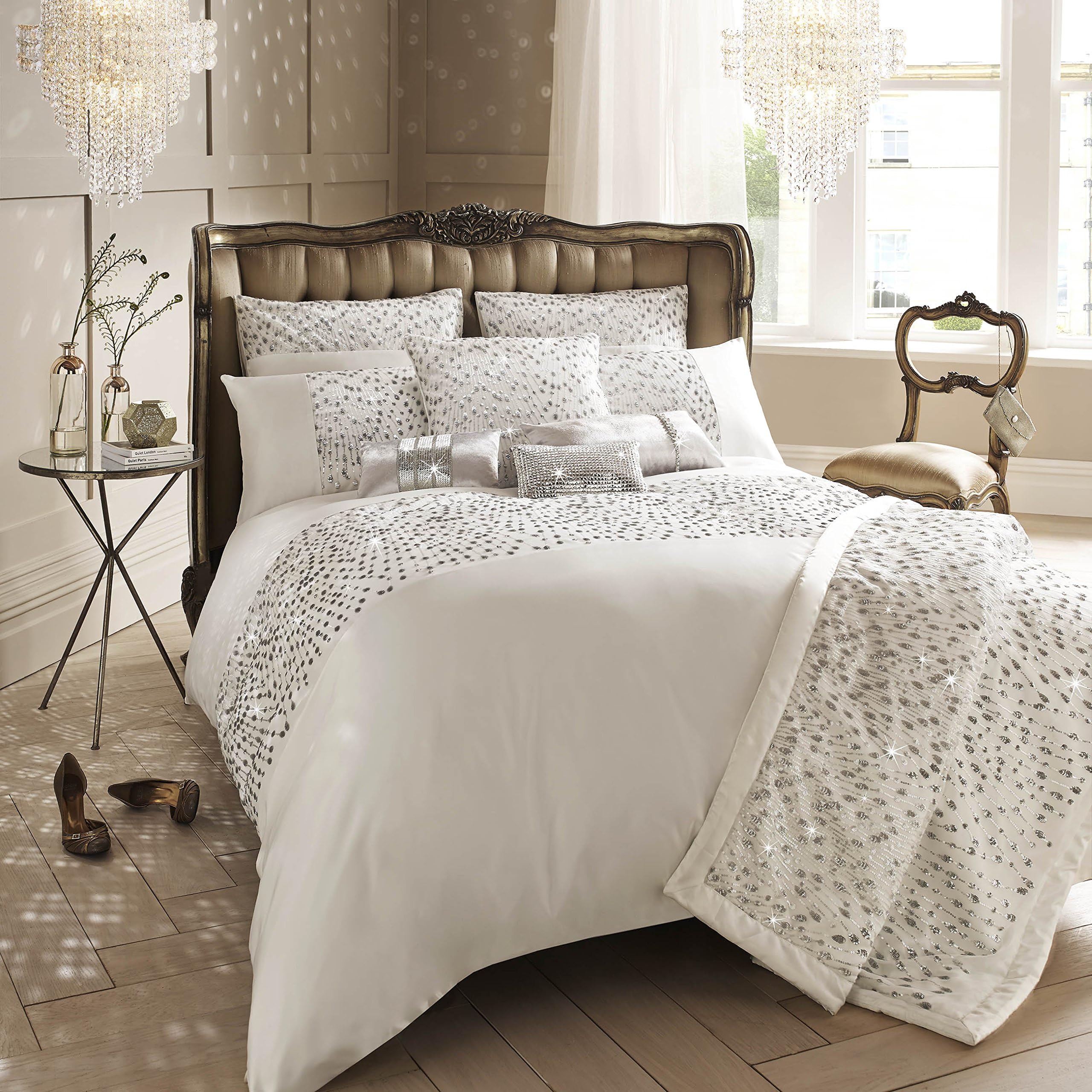 Kylie Minogue Eva Oyster, Single Bed Set, Single Duvet cover, 1 Housewife Pillowcase and 1 Square Pillowcases