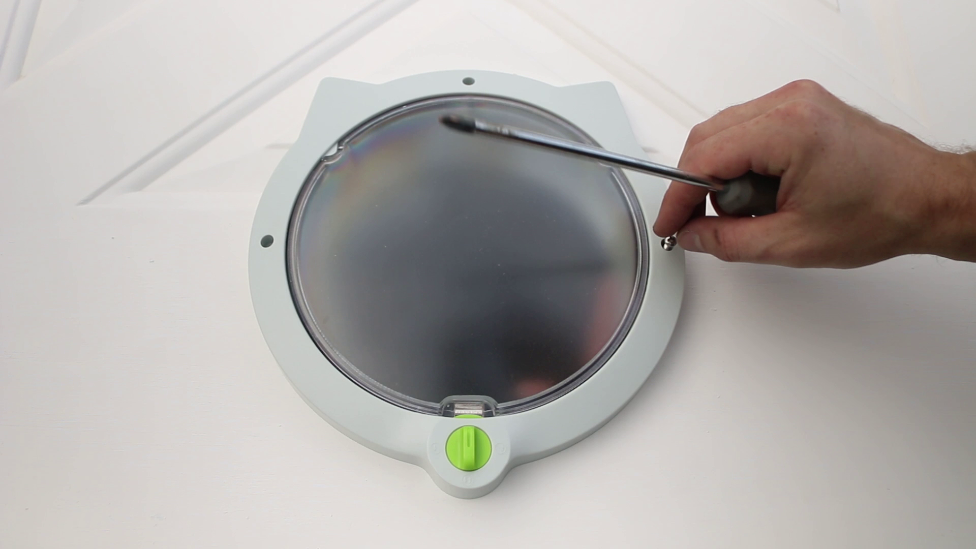 LYNX Cat Door for Pets β 4 Way Locking Cat Flap - for Interior Doors & Exterior Doors - Image 8