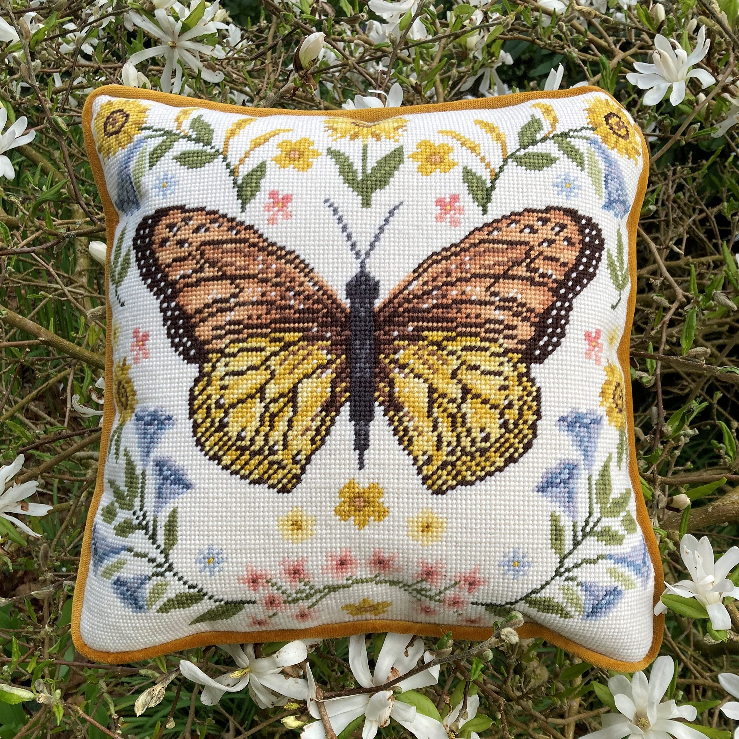 Bothy Threads Kit de tapisserie Motif papillon botanique