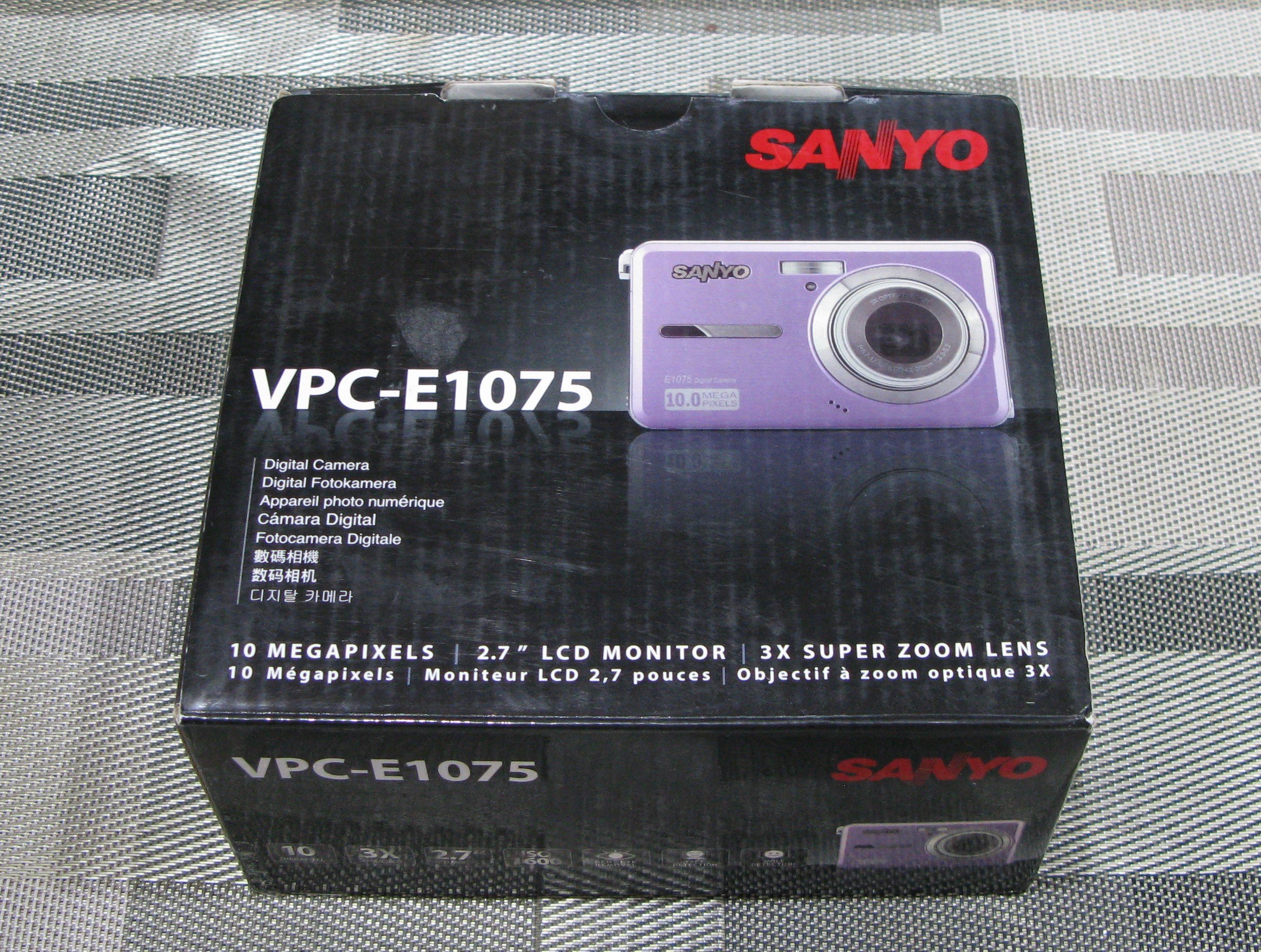 Amazon.com : Sanyo VPC-E1075 10.0 MP Compact Digital Camera