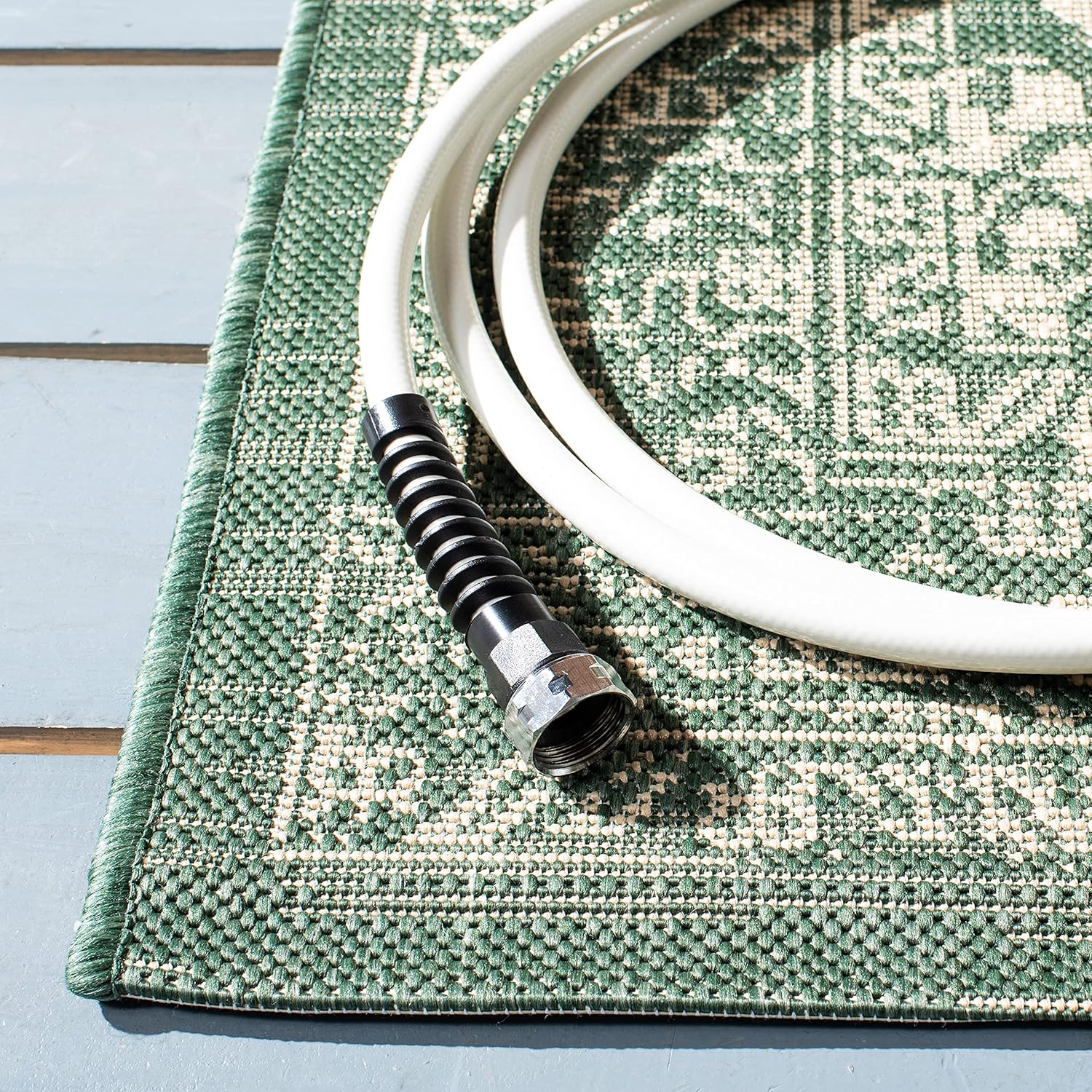 SAFAVIEH Courtyard Collection 2'7" x 5' Beige/Dark Green CY6720 Indoor/ Outdoor Waterproof Easy Cleaning Patio Backyard Mudroom Area Rug