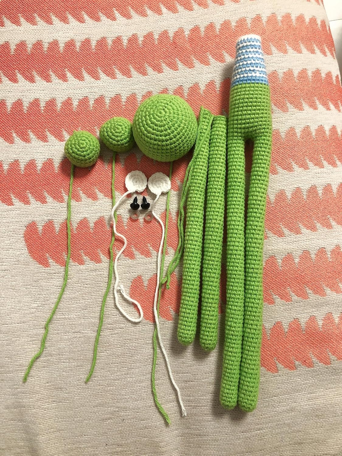 Handmade Crochet Frog Plush Toy, Extra-Long Legs, Stuffed Animal for Kids, Home Decor, Curtain Tiebacks, Amigurumi Style (Frog)